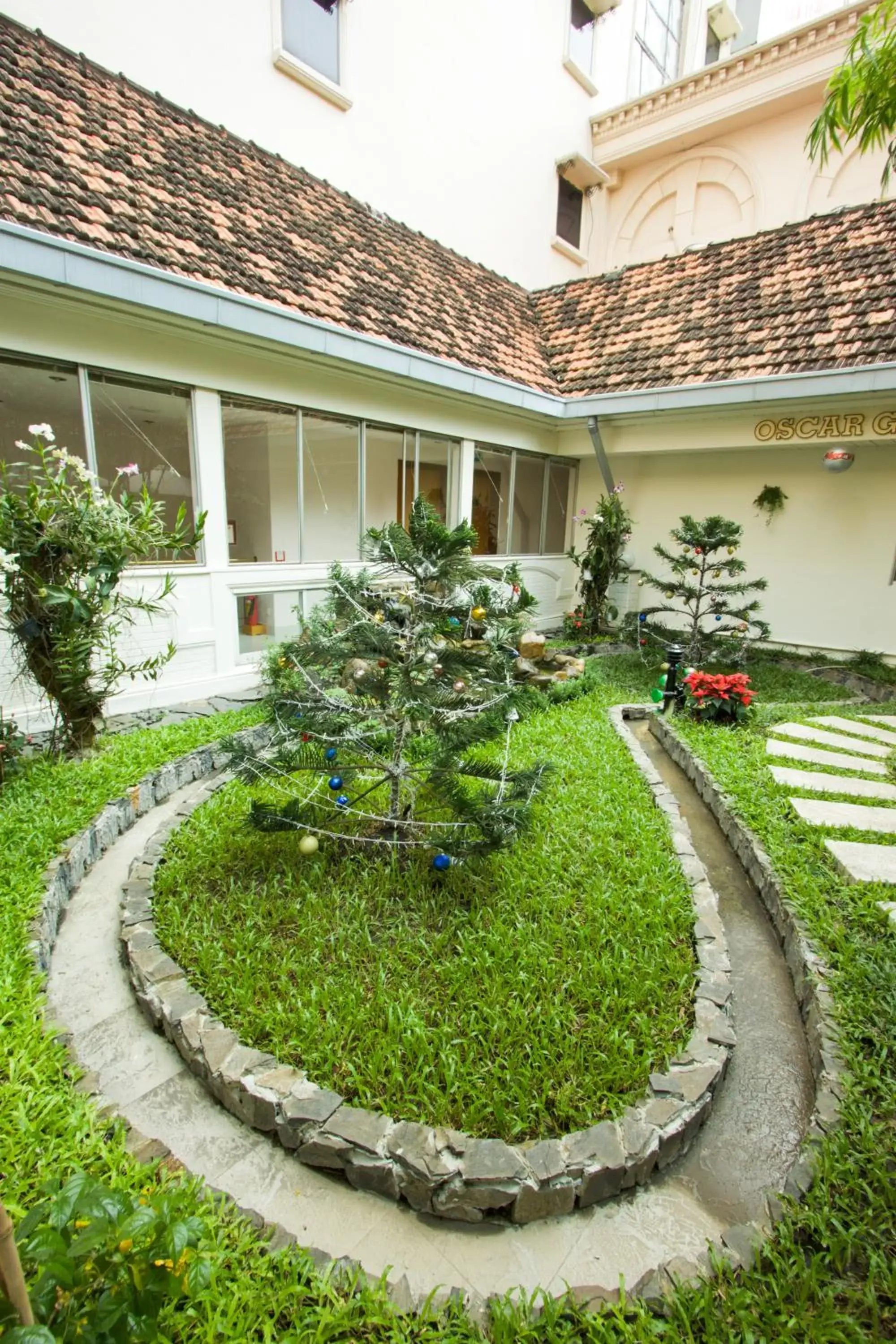 Patio, Property Building in Oscar Saigon Hotel