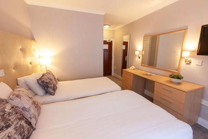 Bedroom, Bed in Best Western Plus White Horse Hotel