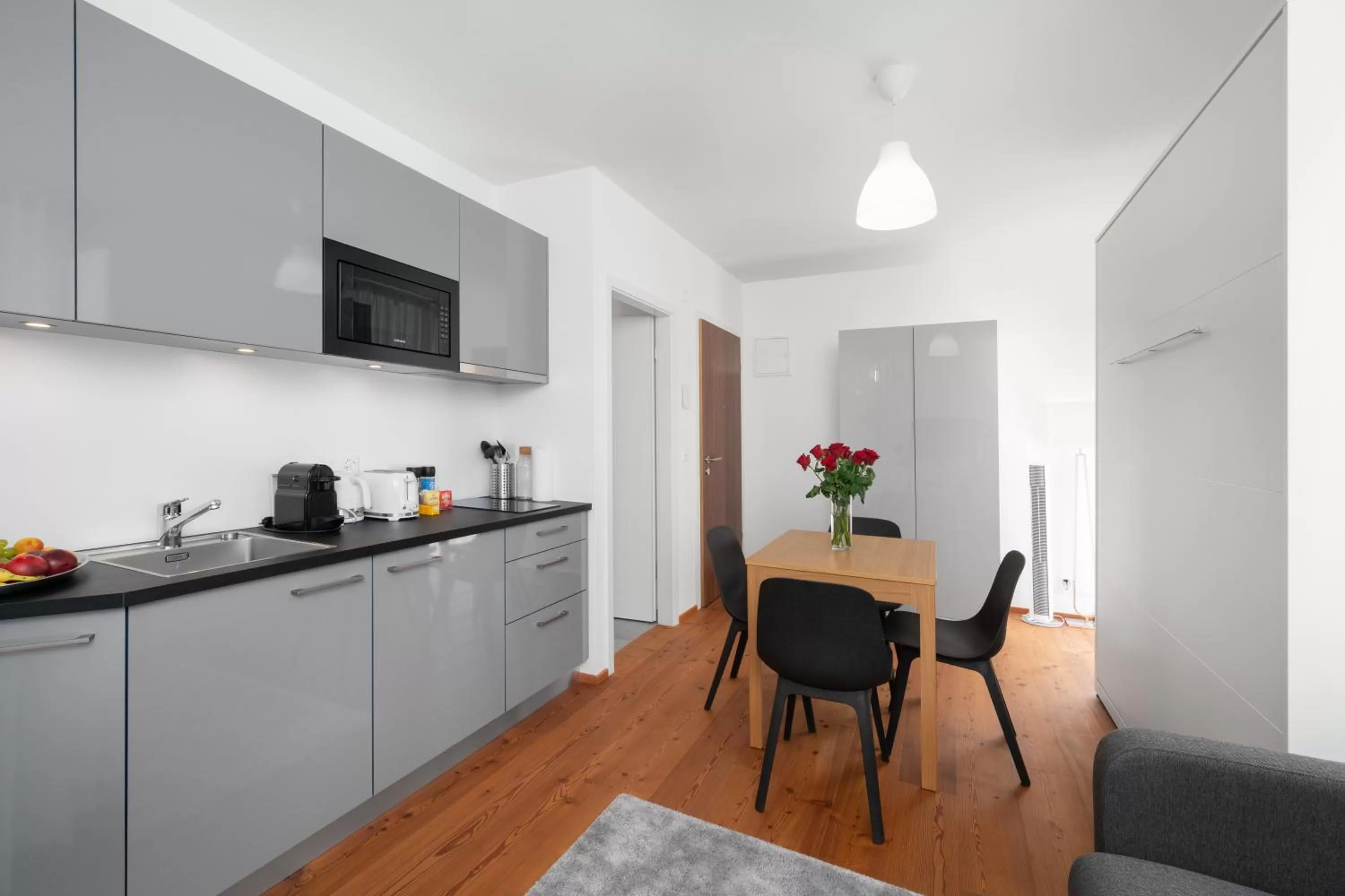 Kitchen or kitchenette in The Studios Montreux - Swiss Hotel Apartments