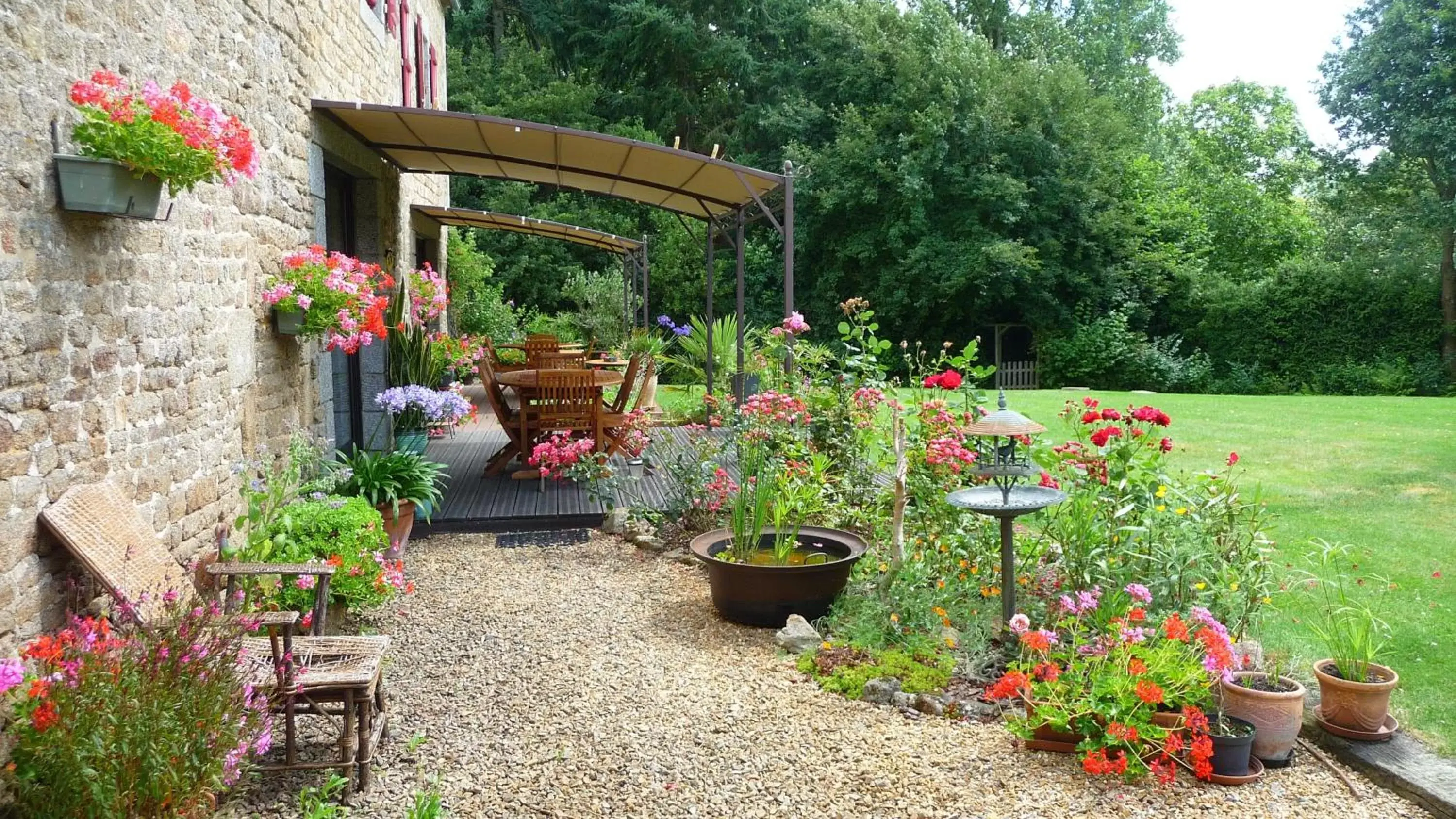 Garden in Chambres d'hôtes Le Bas Rassinoux