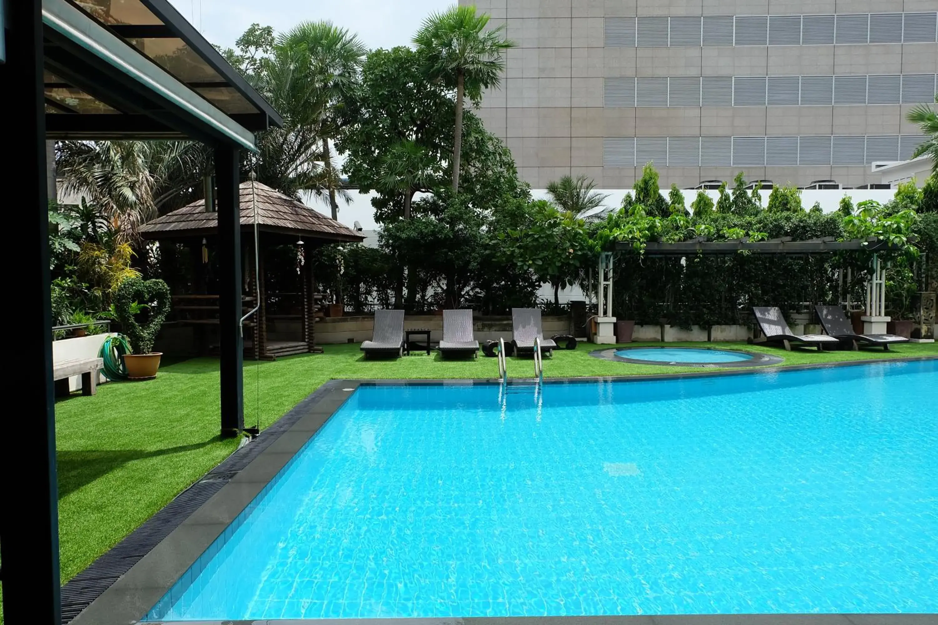 Swimming Pool in Abloom Exclusive Serviced Apartments