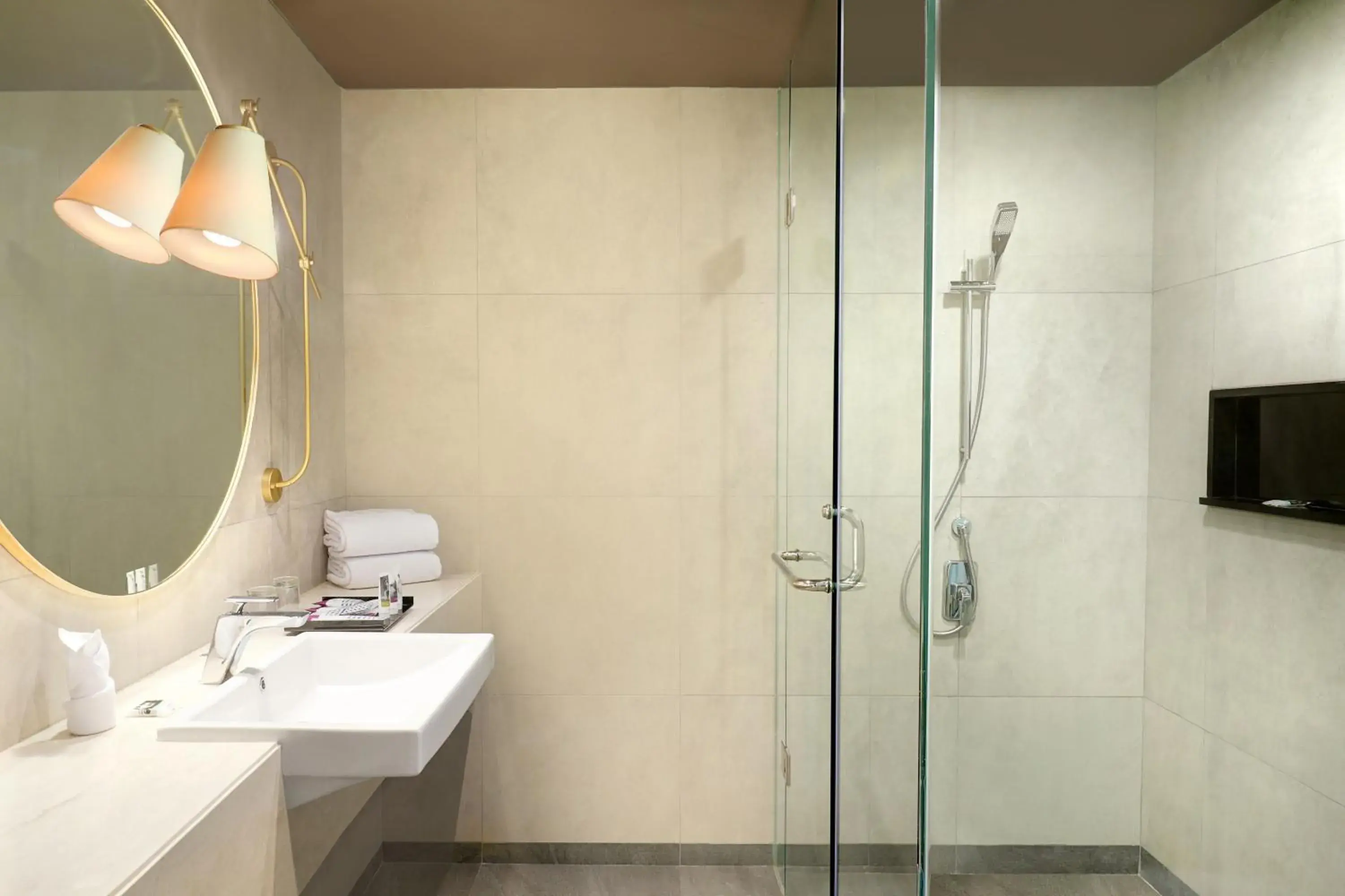 Bathroom in Mercure Makassar Nexa Pettarani