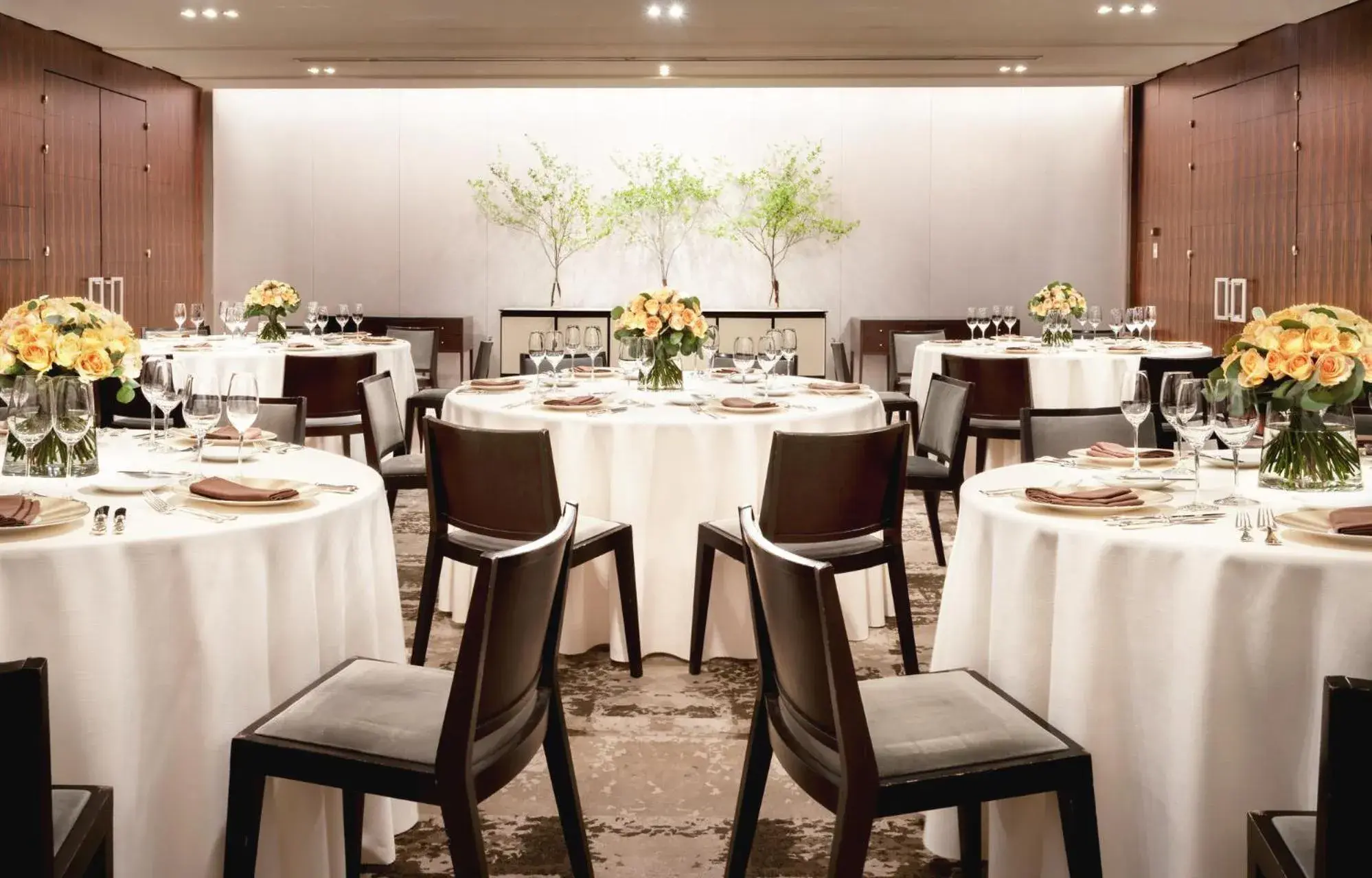 Banquet/Function facilities, Restaurant/Places to Eat in Four Seasons Hotel Tokyo at Marunouchi