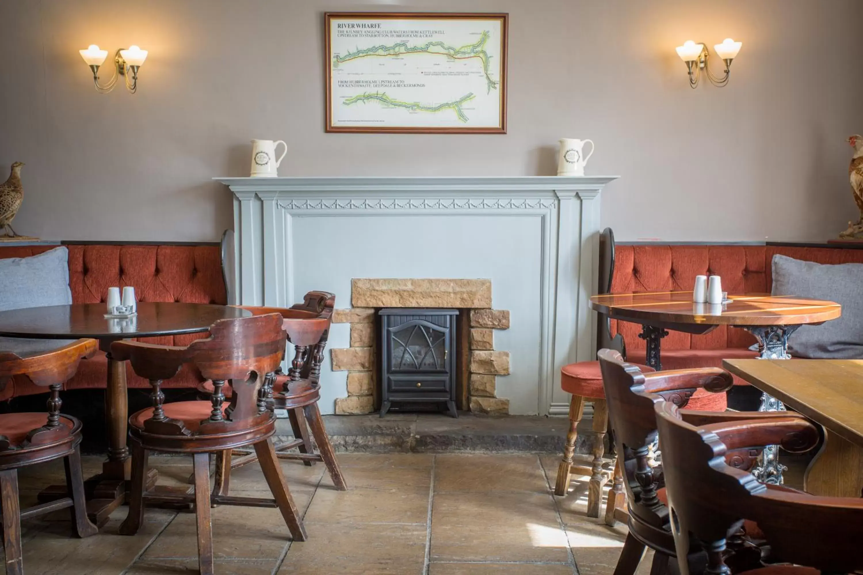 Lounge or bar, Restaurant/Places to Eat in Tennant Arms Hotel