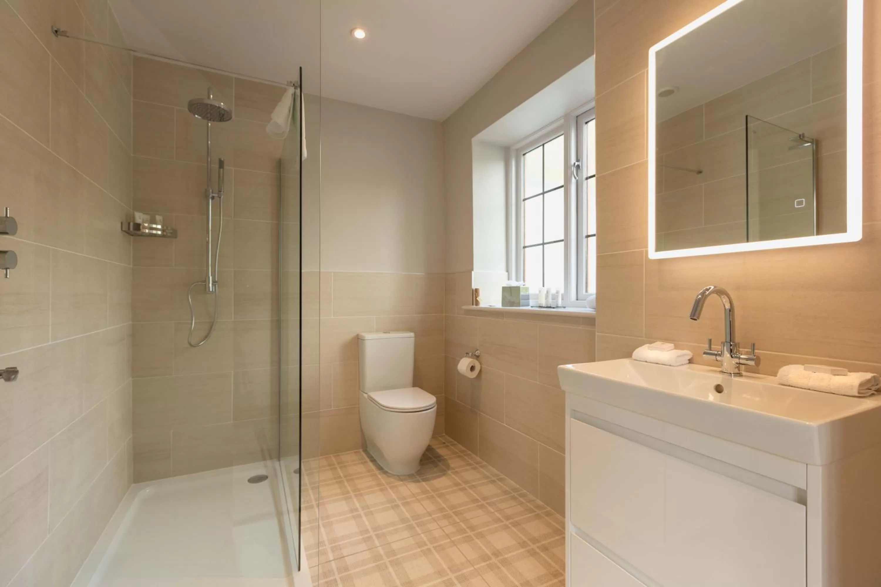 Bathroom in Farlam Hall Hotel & Restaurant