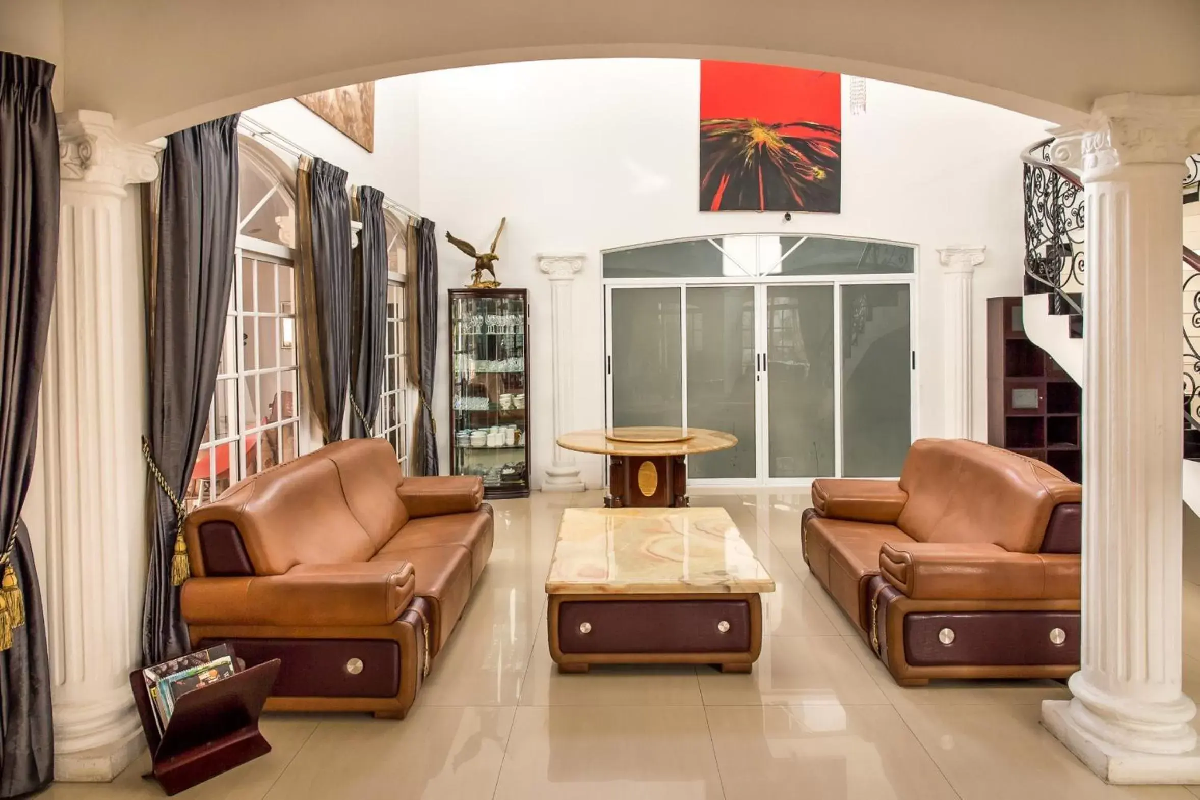 Communal lounge/ TV room, Seating Area in Alameda Cariari Boutique Hotel