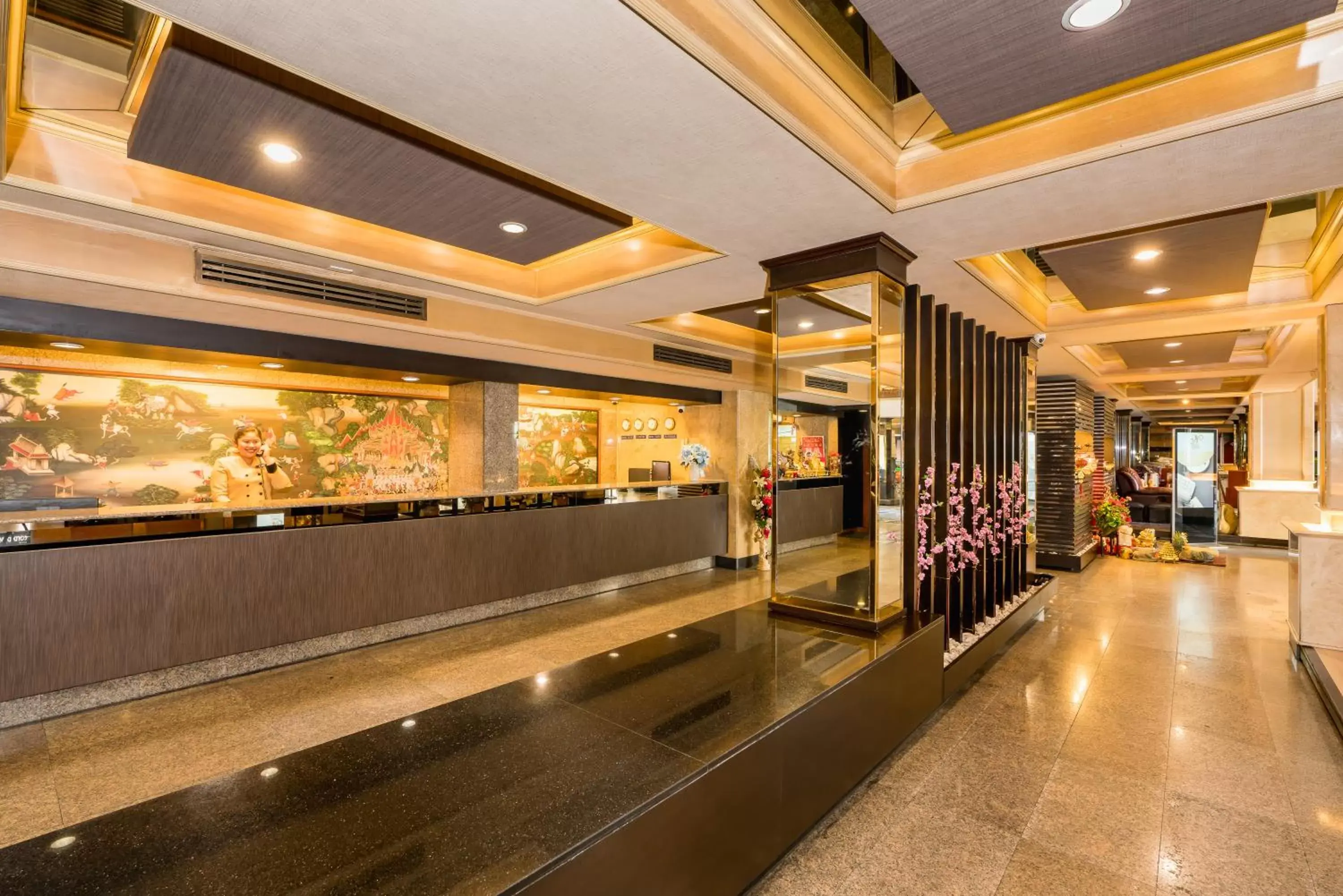 Lobby or reception in Niran Grand Hotel