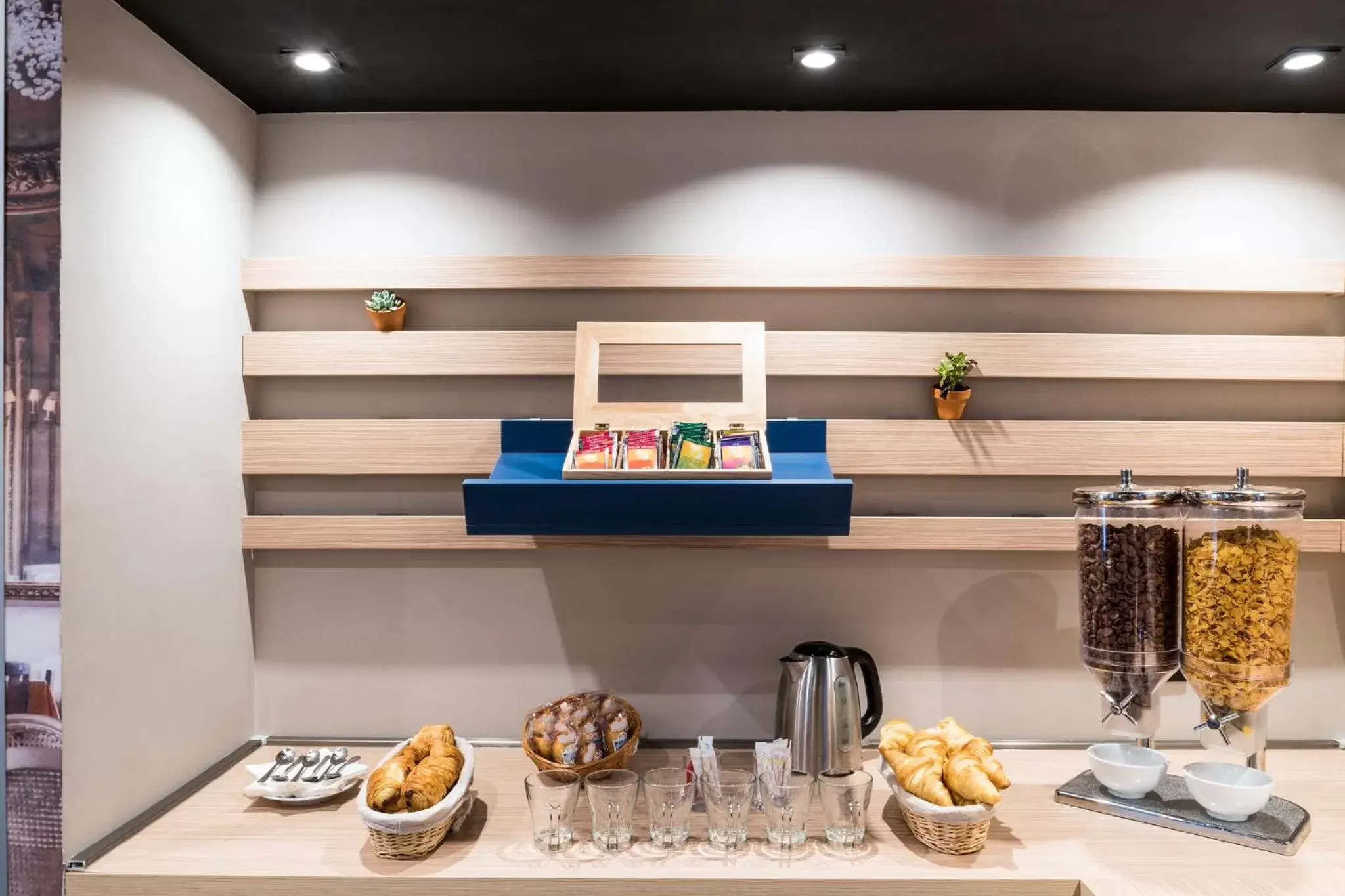 Restaurant/places to eat in ibis Styles Clamart Gare Grand Paris Restaurant/places to eat in ibis Styles Clamart Gare Grand Paris