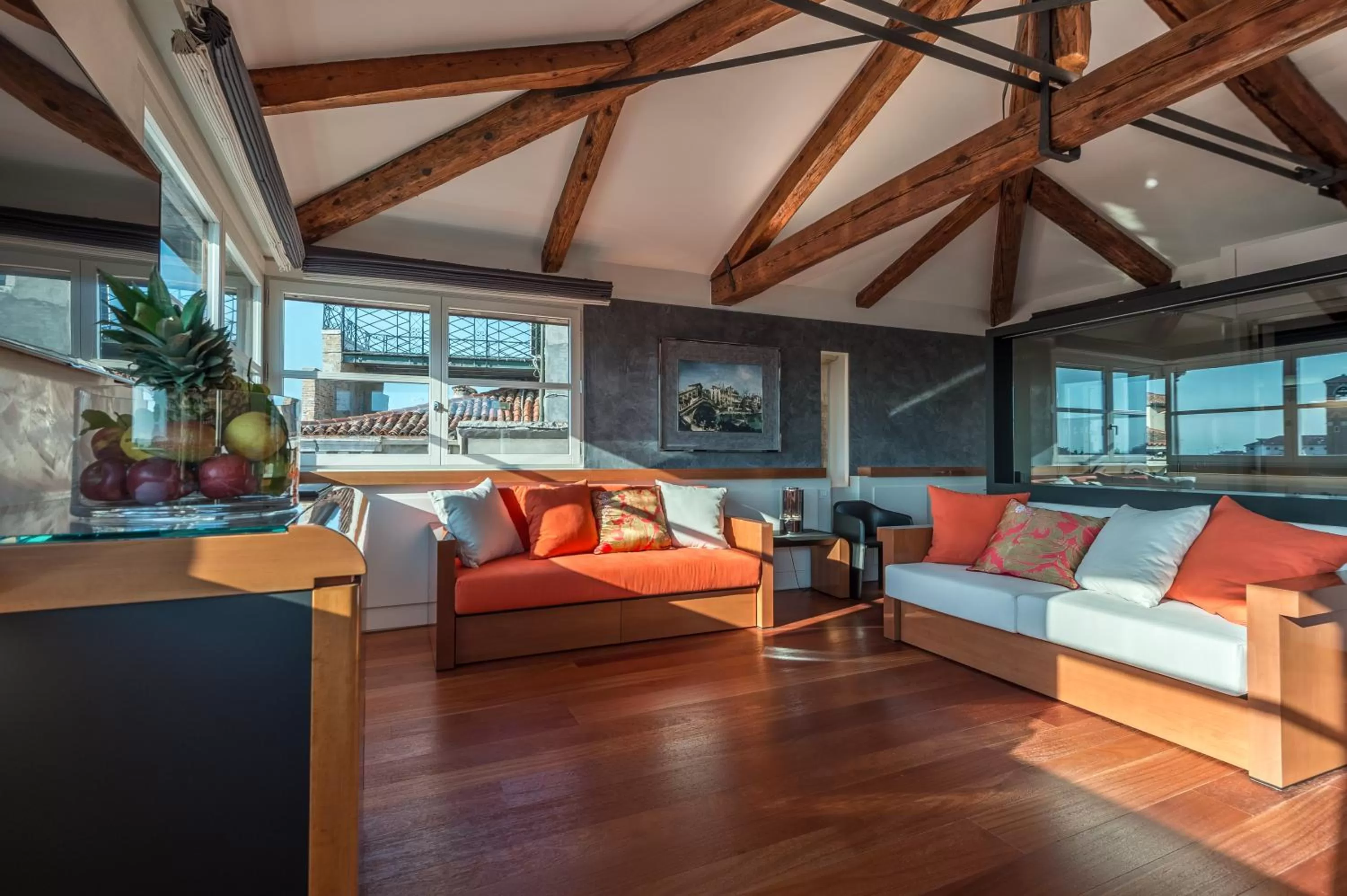 Seating area in Hotel Rialto