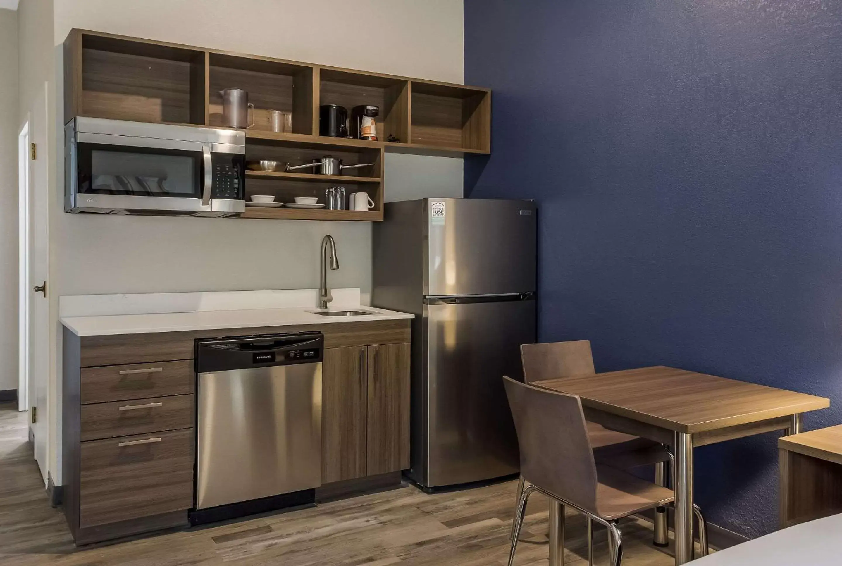 Bedroom in MainStay Suites Bourbonnais - Kankakee Bedroom in MainStay Suites Bourbonnais - Kankakee