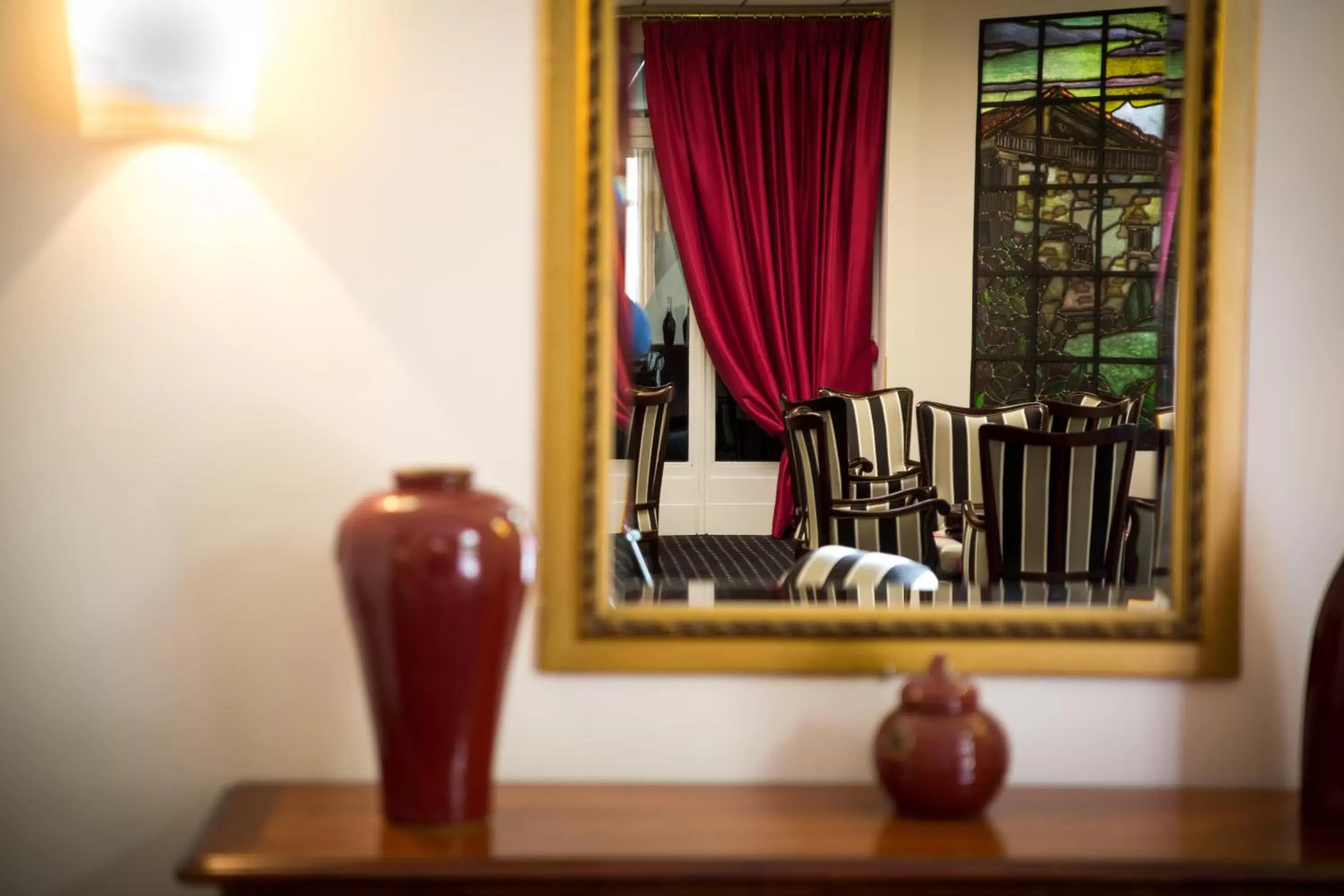 Living room in Mercure Lourdes Impérial