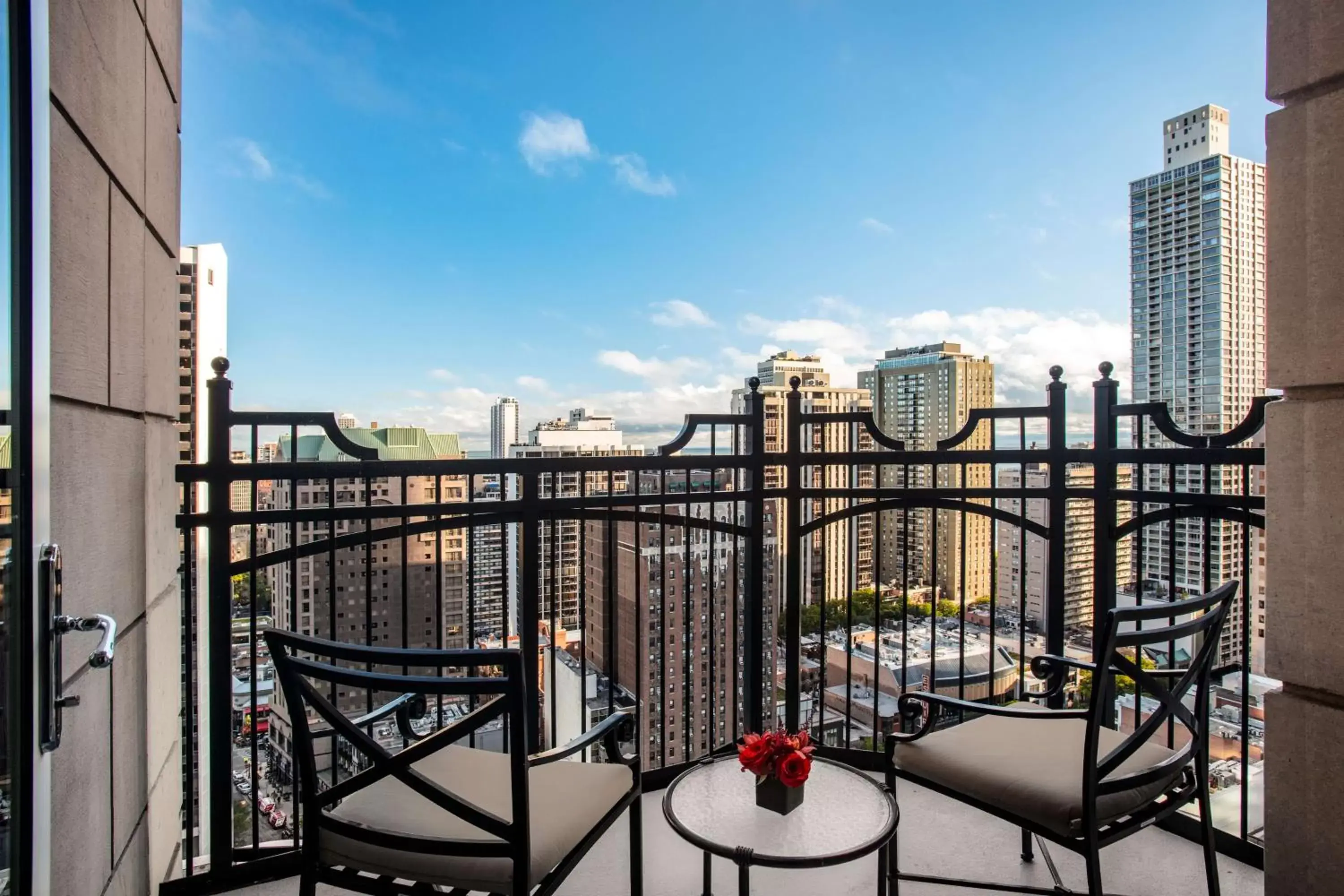 View (from property/room), Balcony/Terrace in Waldorf Astoria Chicago