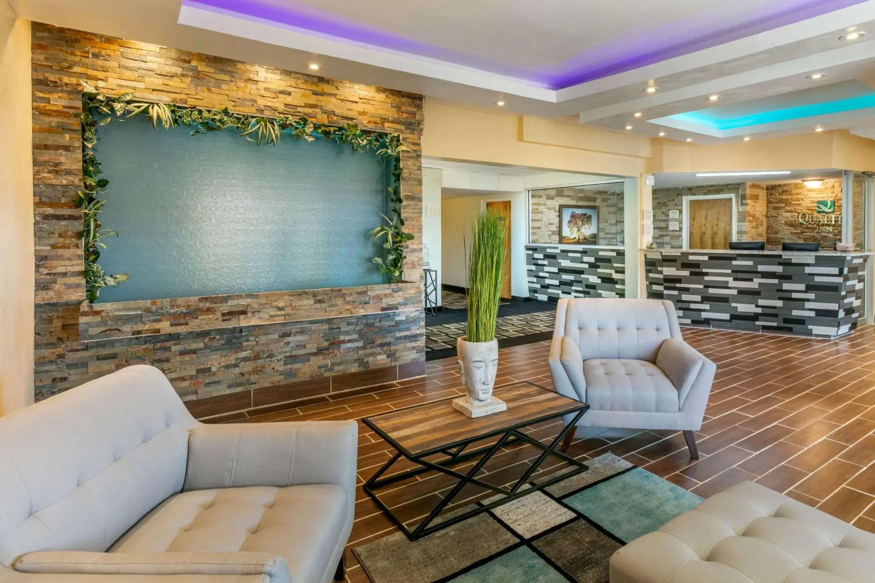Lobby or reception in Quality Inn Rawlins I-80 Lobby or reception in Quality Inn Rawlins I-80