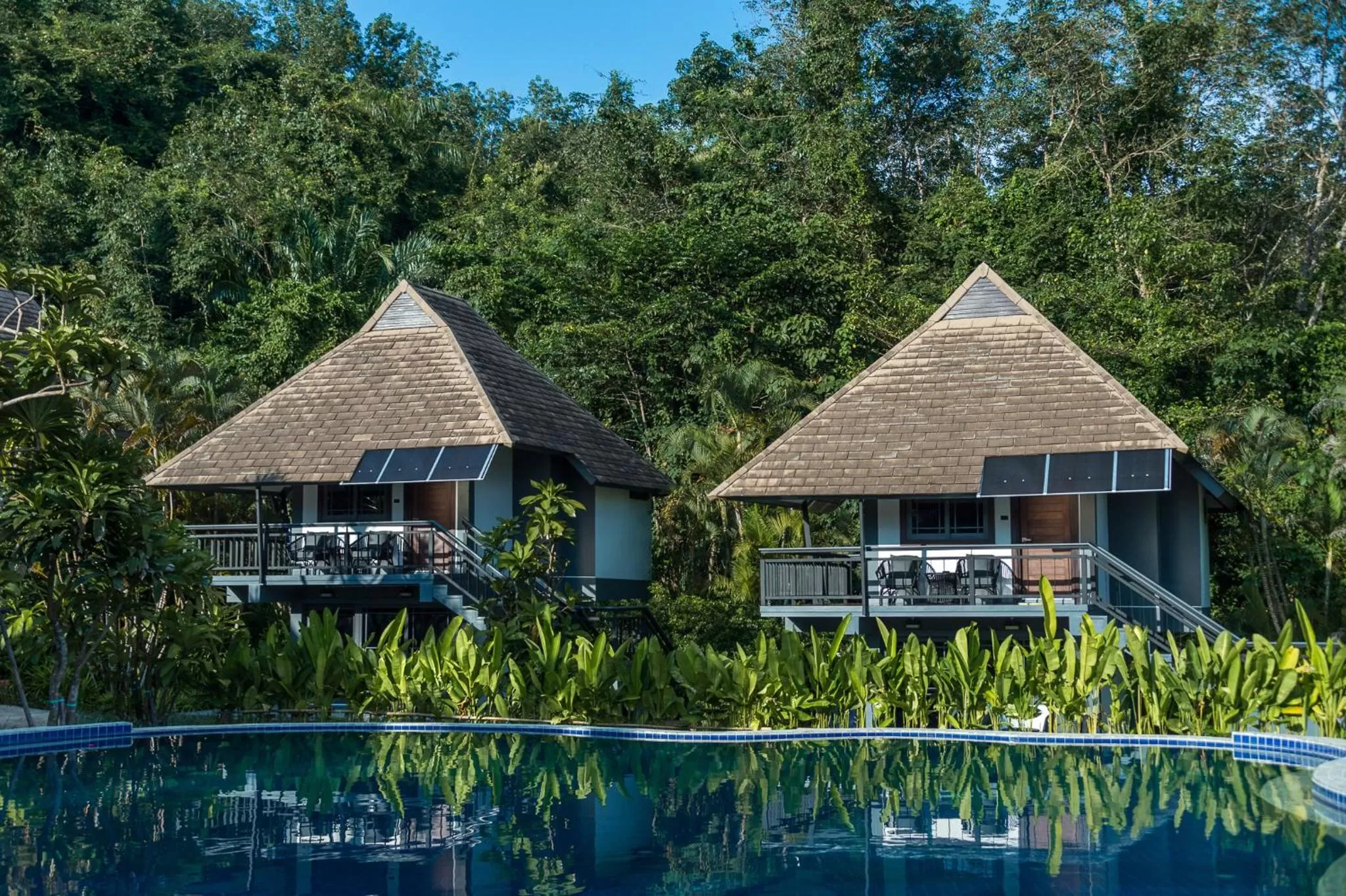 Swimming pool in Loy Chalet