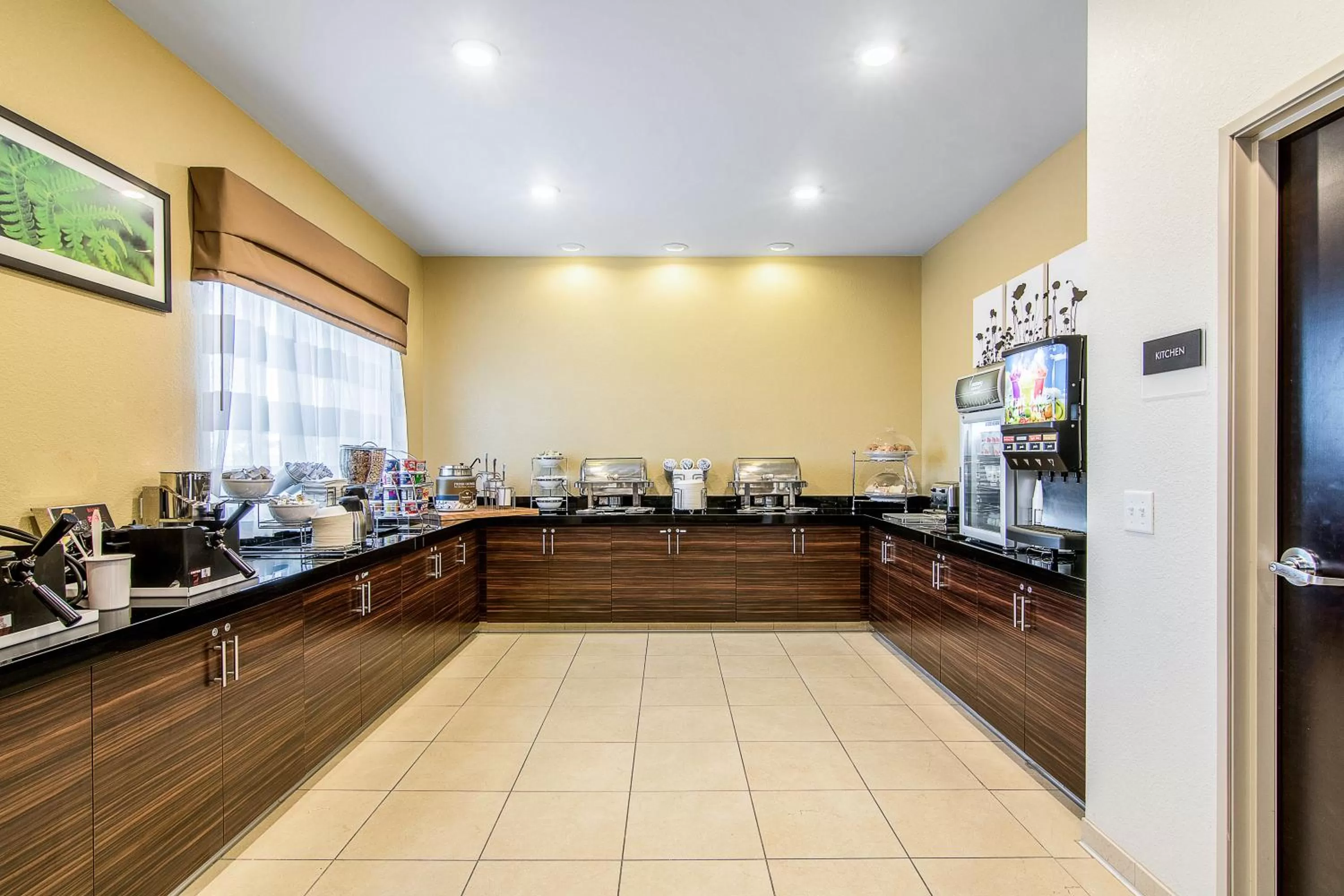 Breakfast in Sleep Inn & Suites West-Near Medical Center