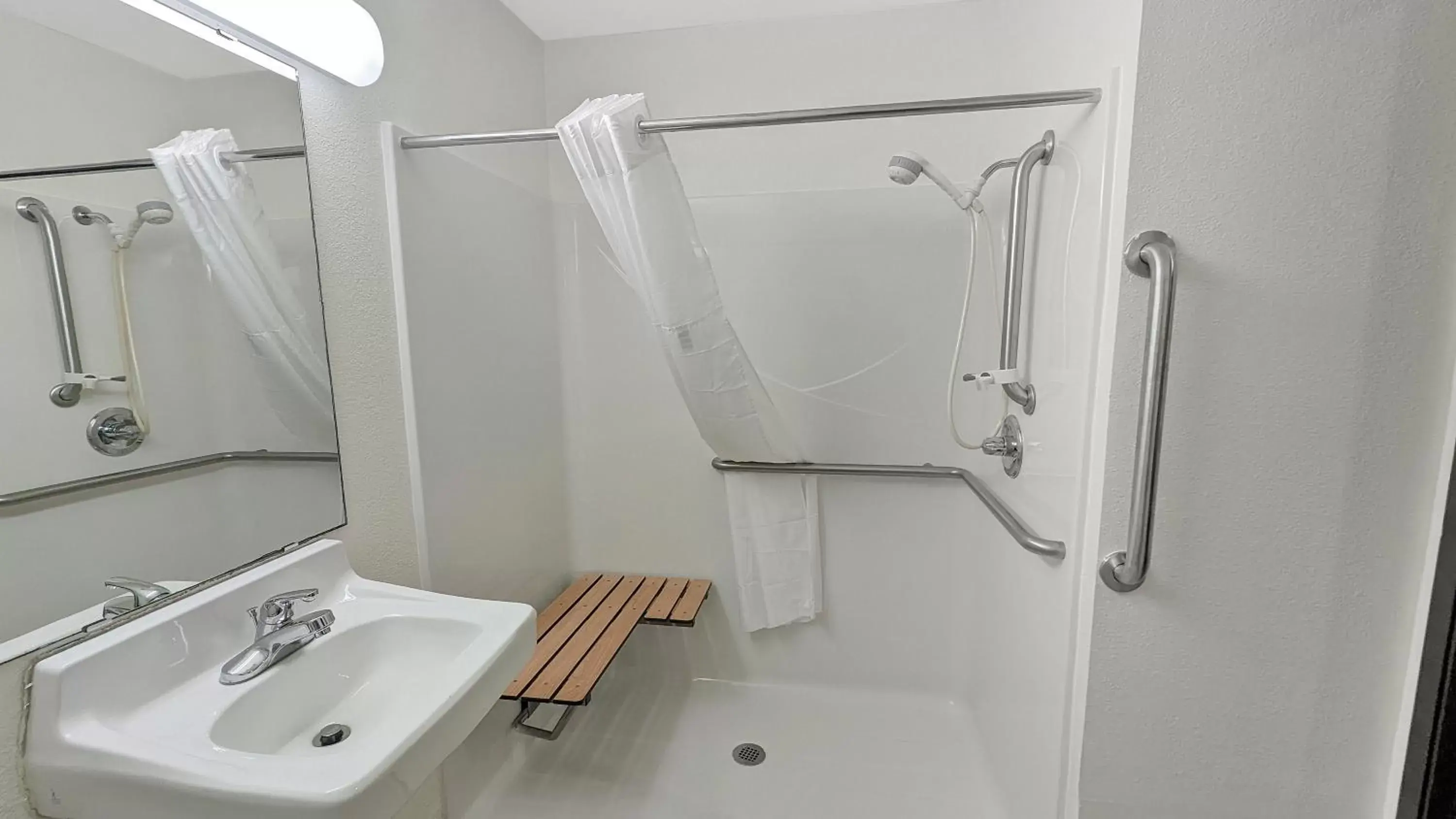 Bathroom in Estherville Hotel & Suites