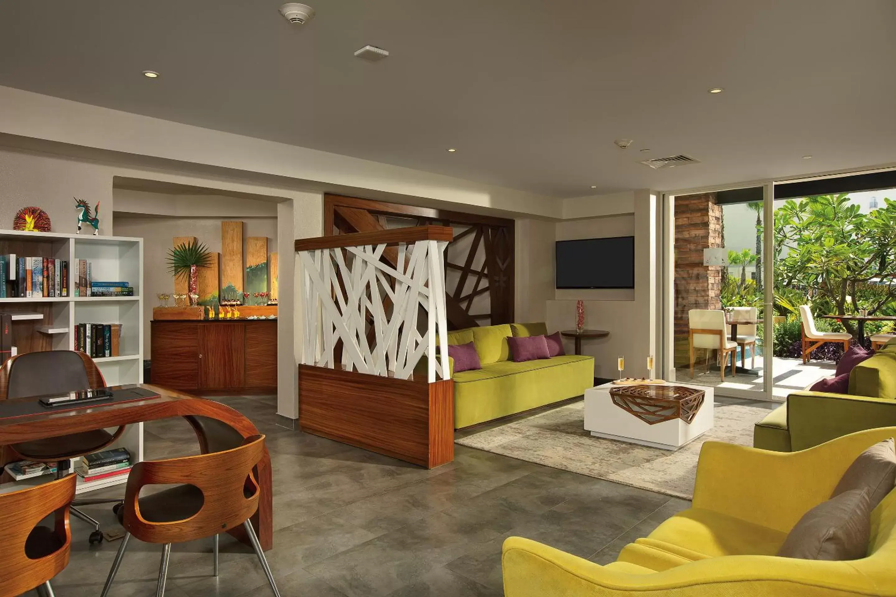 Lounge or bar, Lobby/Reception in Krystal Grand Los Cabos - All Inclusive