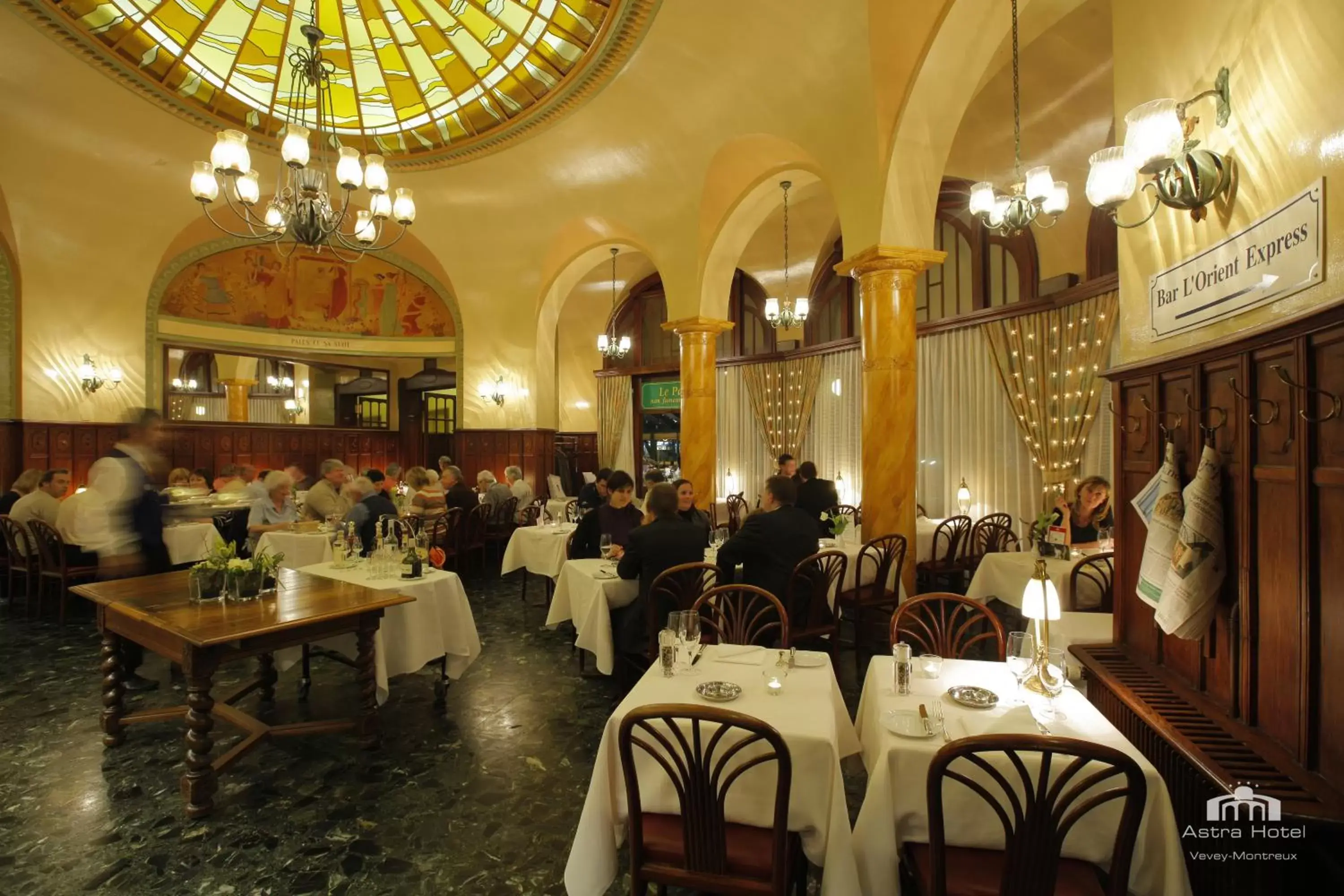 Restaurant/Places to Eat in Astra Vevey Hotel & Restaurant