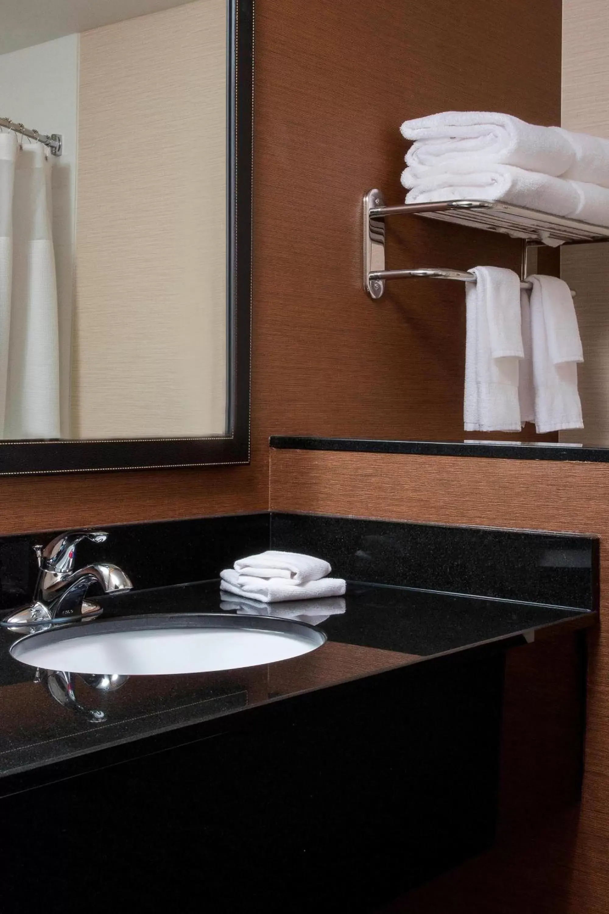 Bathroom in Fairfield Inn & Suites By Marriott Sioux Falls Airport