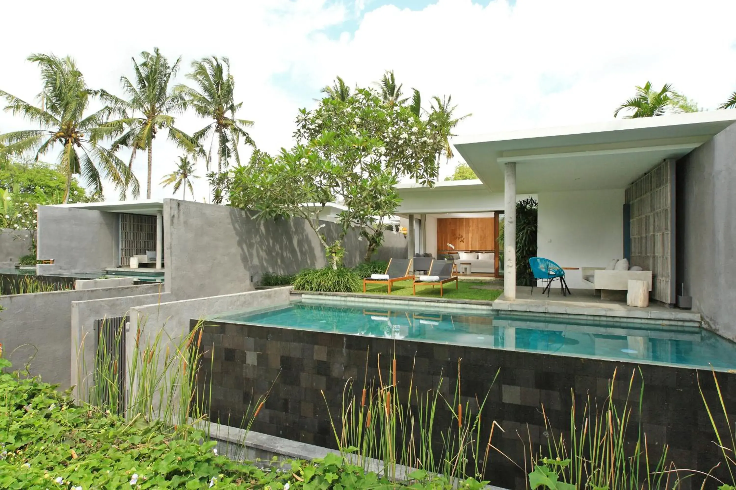 Garden, Swimming Pool in Aria Villas Ubud