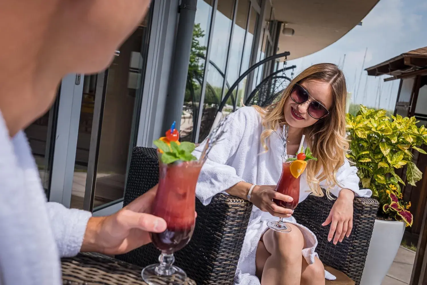 Drinks in Hotel Golden Lake Resort