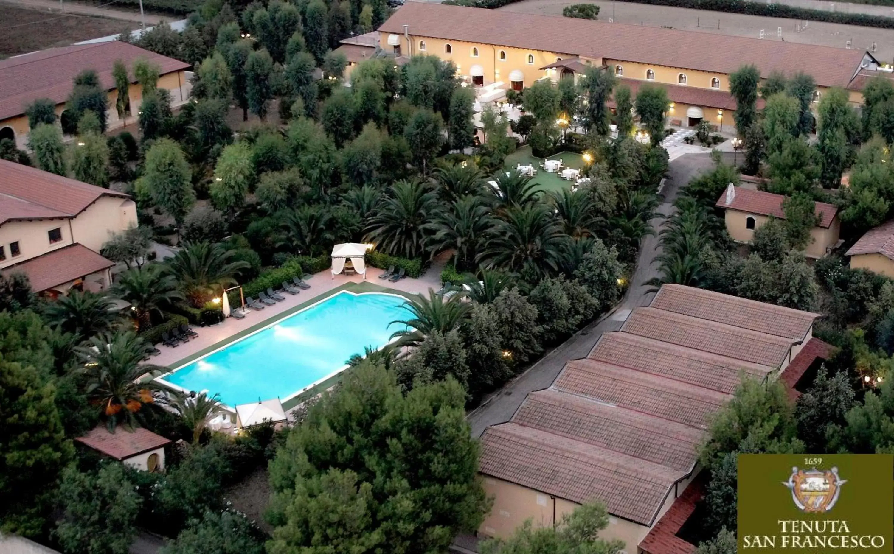 Garden, Pool View in Hotel Tenuta San Francesco