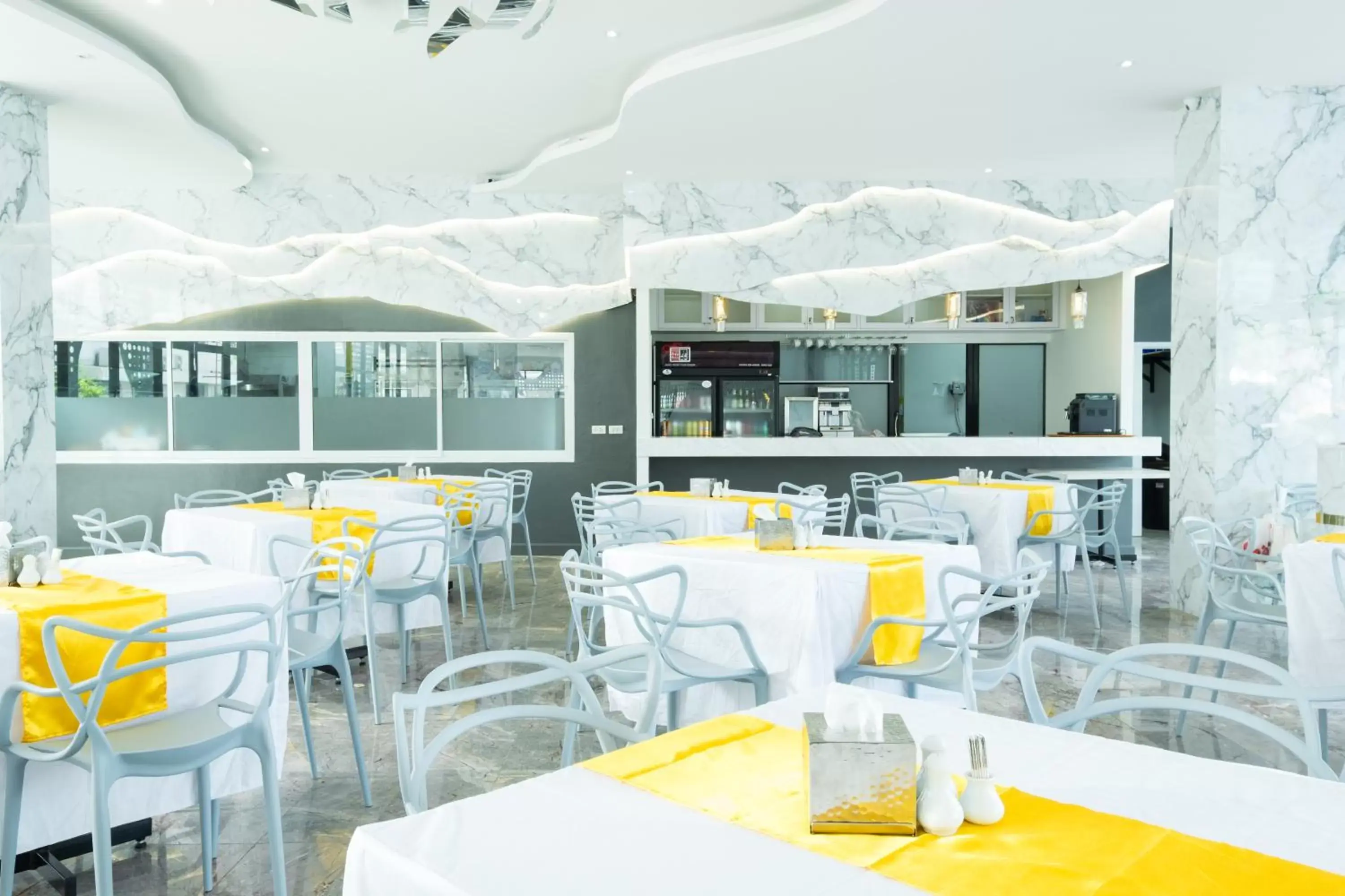 Restaurant/places to eat in P Plus Hotel Restaurant/places to eat in P Plus Hotel