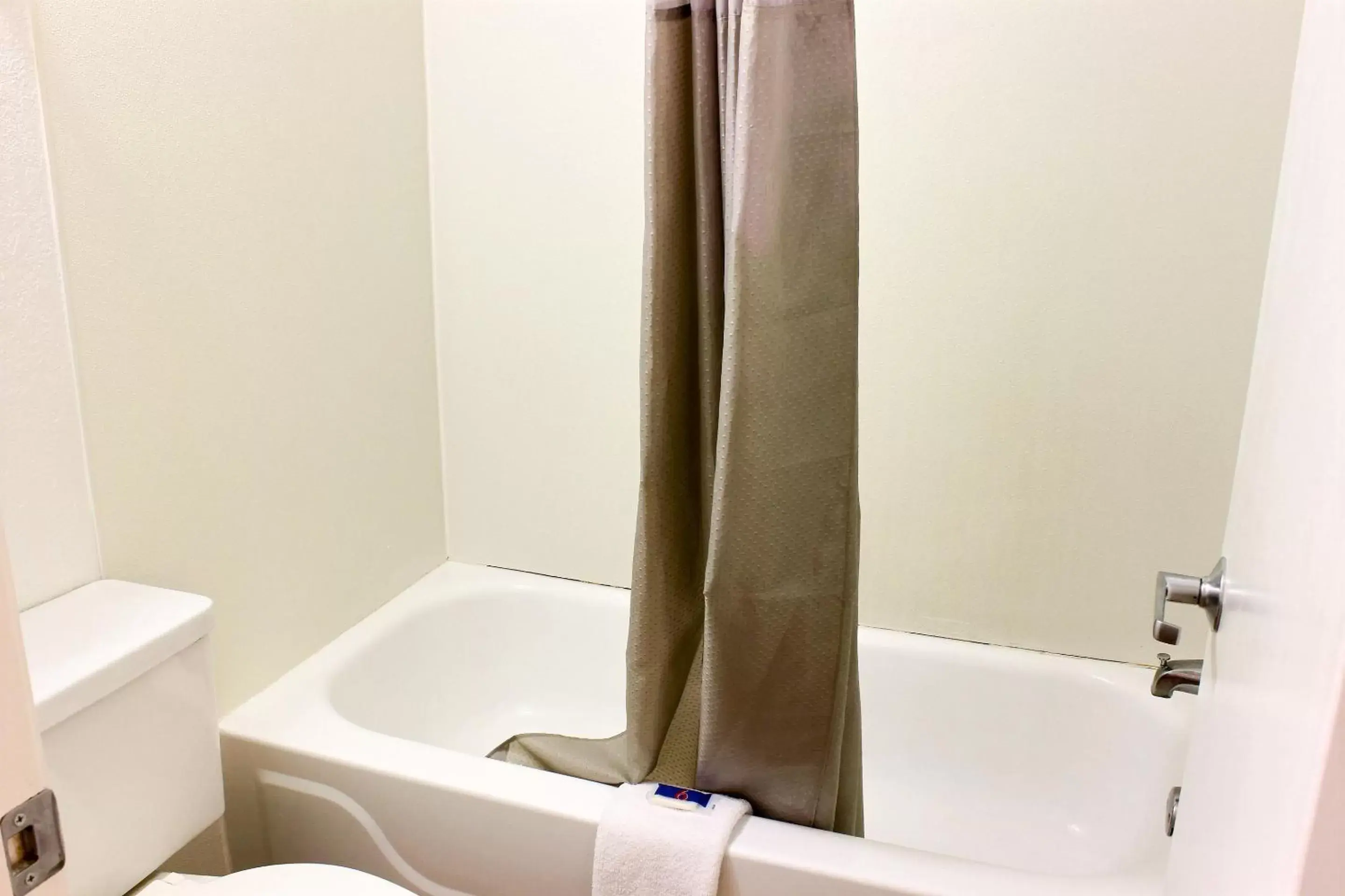 Shower, Bathroom in Motel 6-Coalinga, CA - East