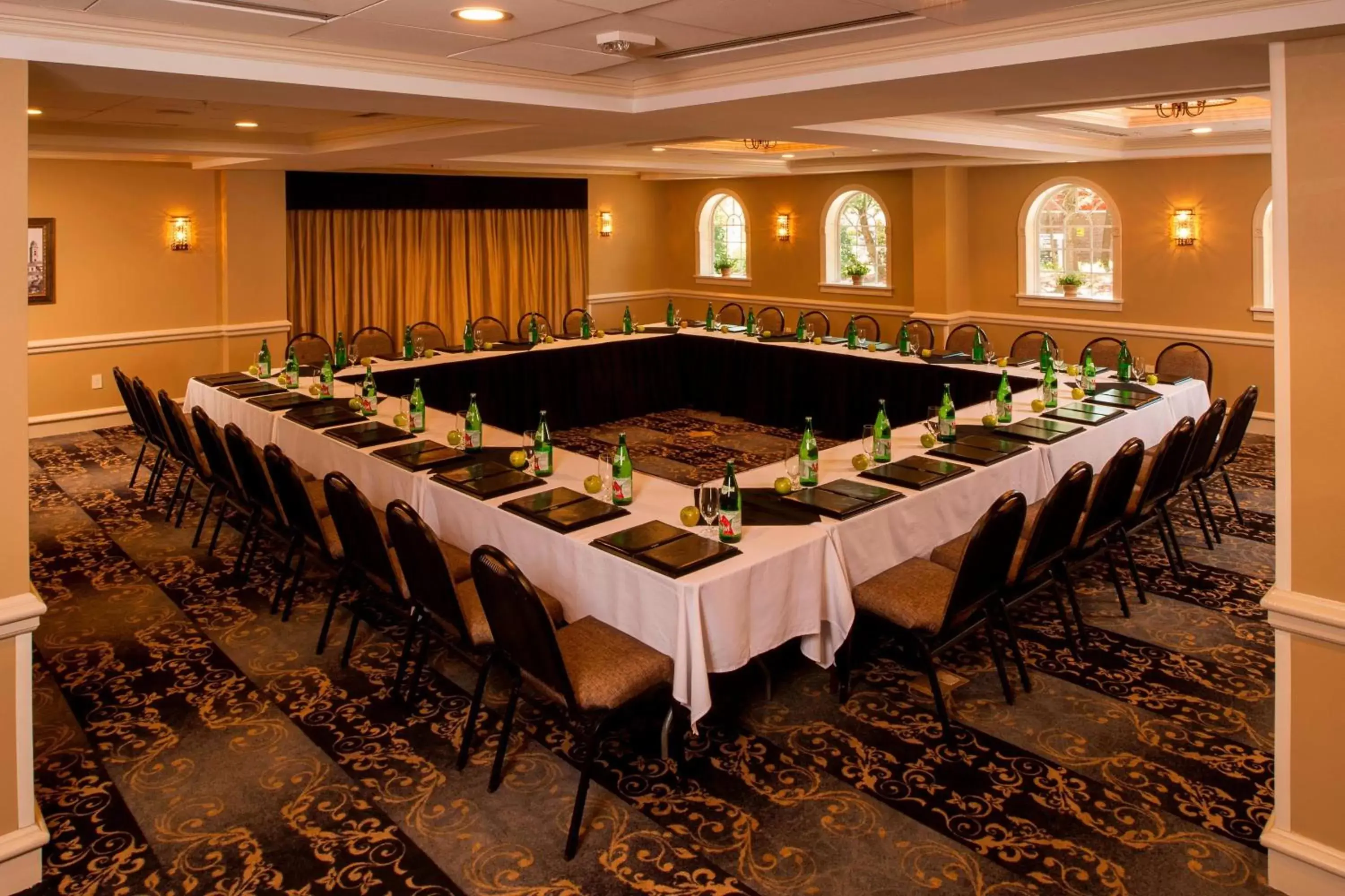 Meeting/conference room in The Siena Hotel, Autograph Collection