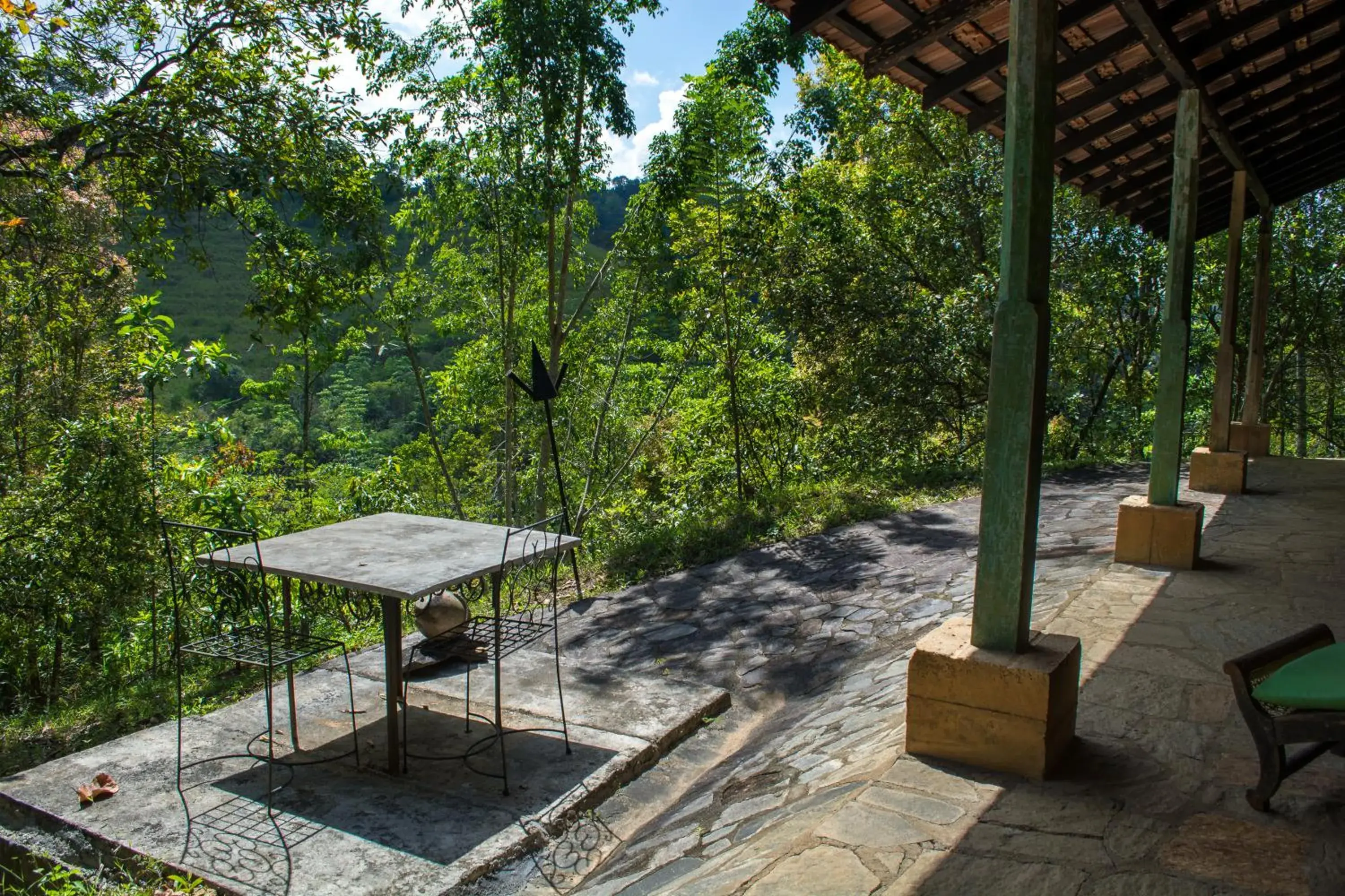 Mountain view in The Kandy Samadhicentre