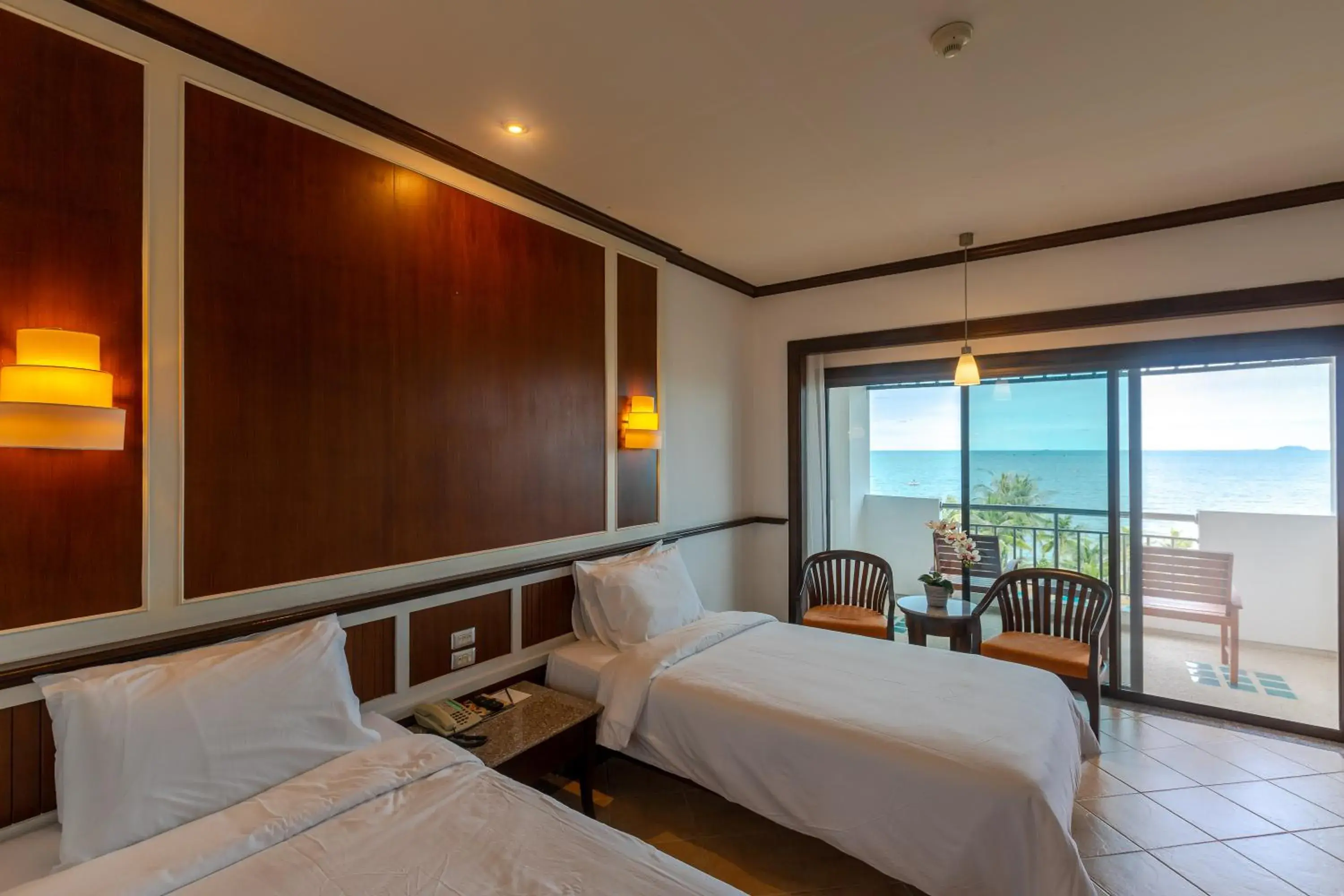 Bed in Pinnacle Grand Jomtien Resort and Beach Club - SHA Extra Plus