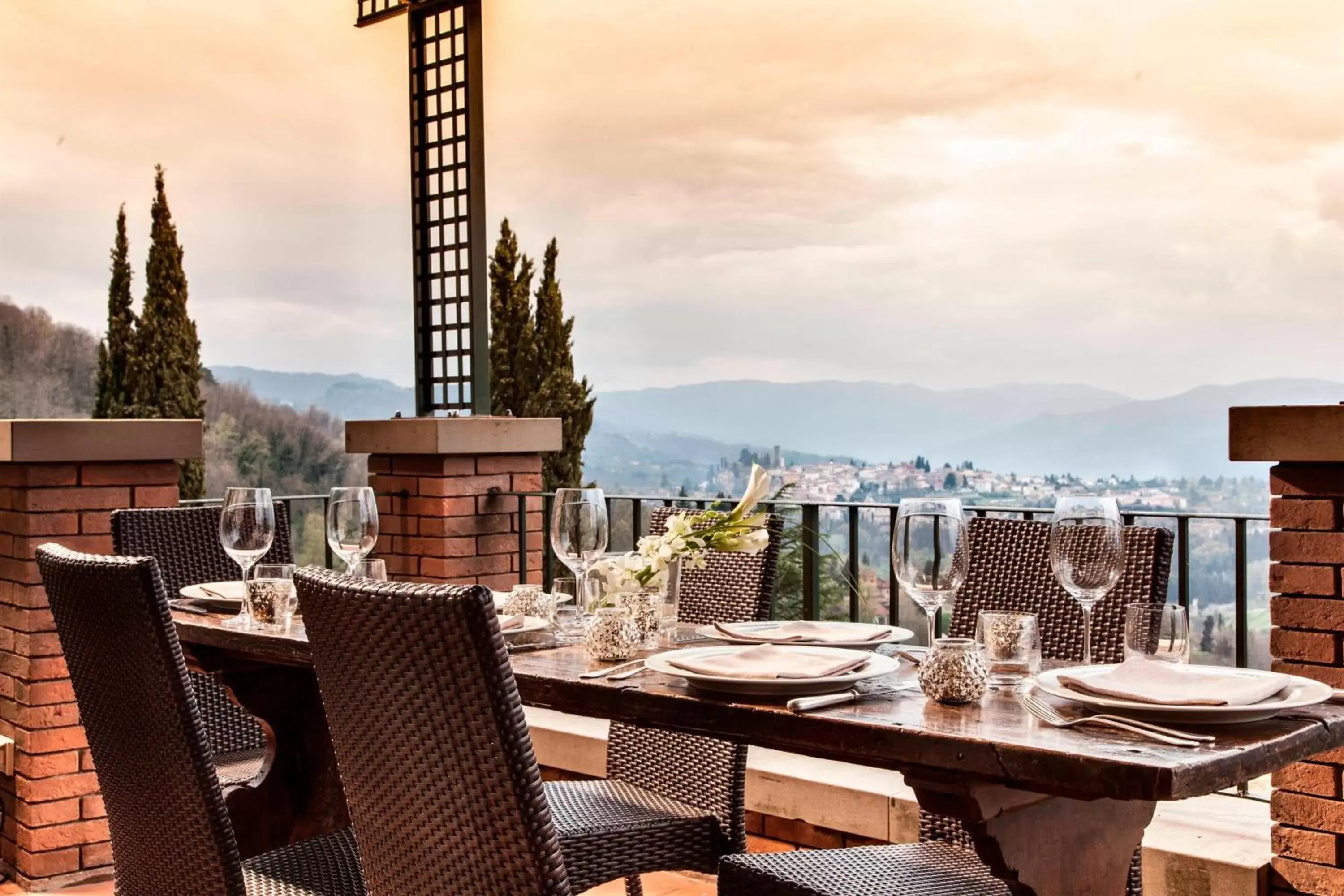Restaurant/Places to Eat in Renaissance Tuscany Il Ciocco Resort & Spa
