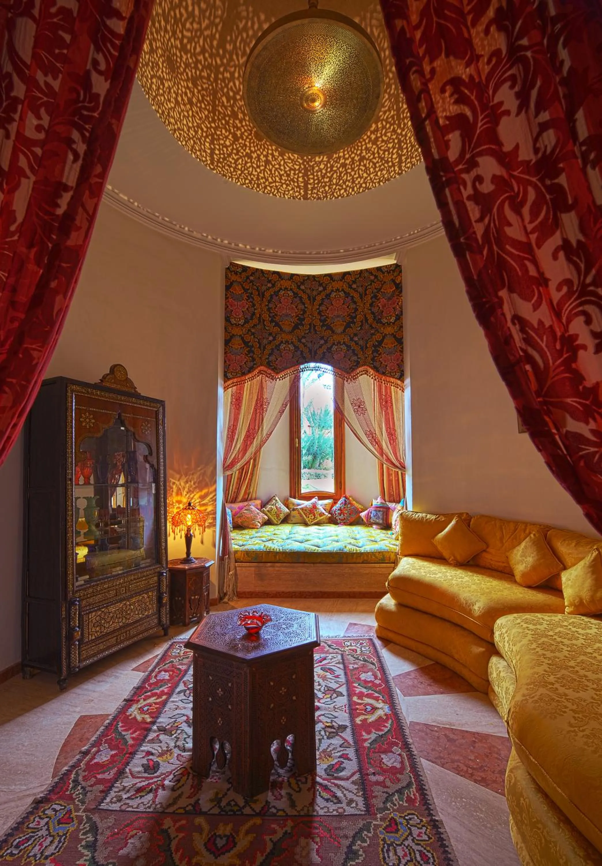 Living room, Bed in Palais Mehdi
