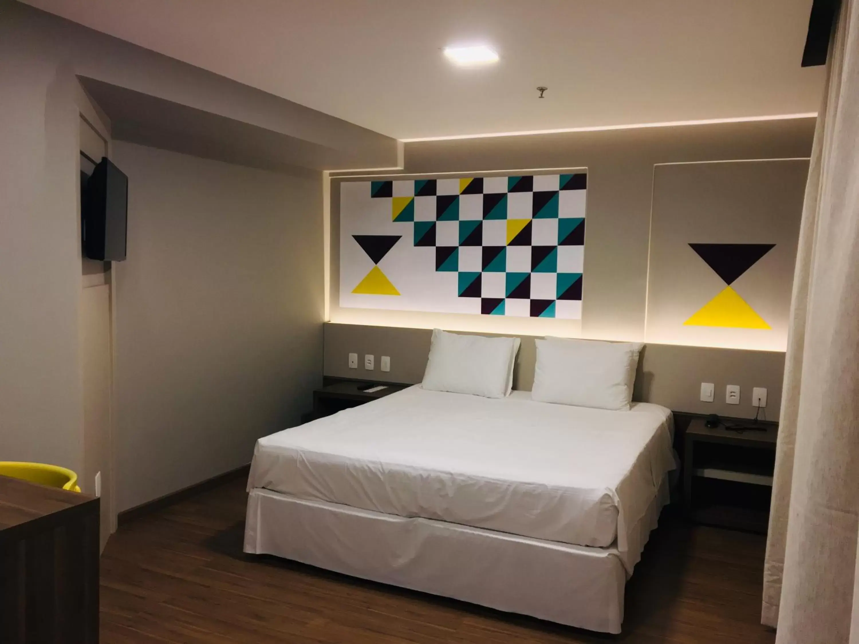 Bedroom, Bed in Master Express Cidade Baixa - Próximo à UFRGS e à Santa Casa