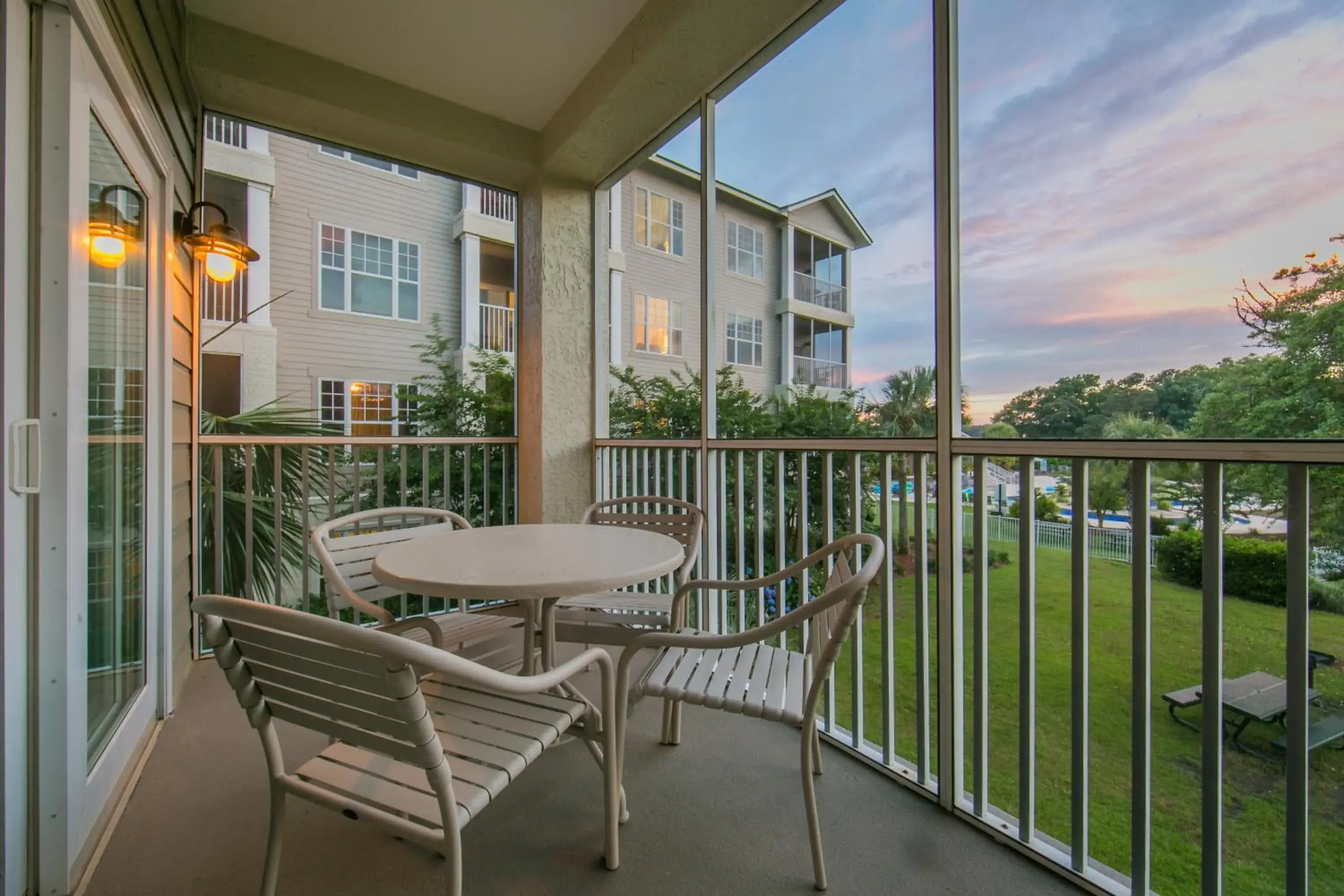 Photo of the whole room, Balcony/Terrace in Holiday Inn Club Vacations South Beach Resort, an IHG Hotel