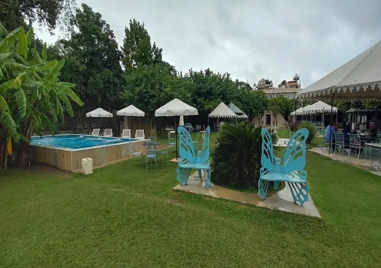 Swimming pool in Rampratap Palace by Fateh Collection Swimming pool in Rampratap Palace by Fateh Collection