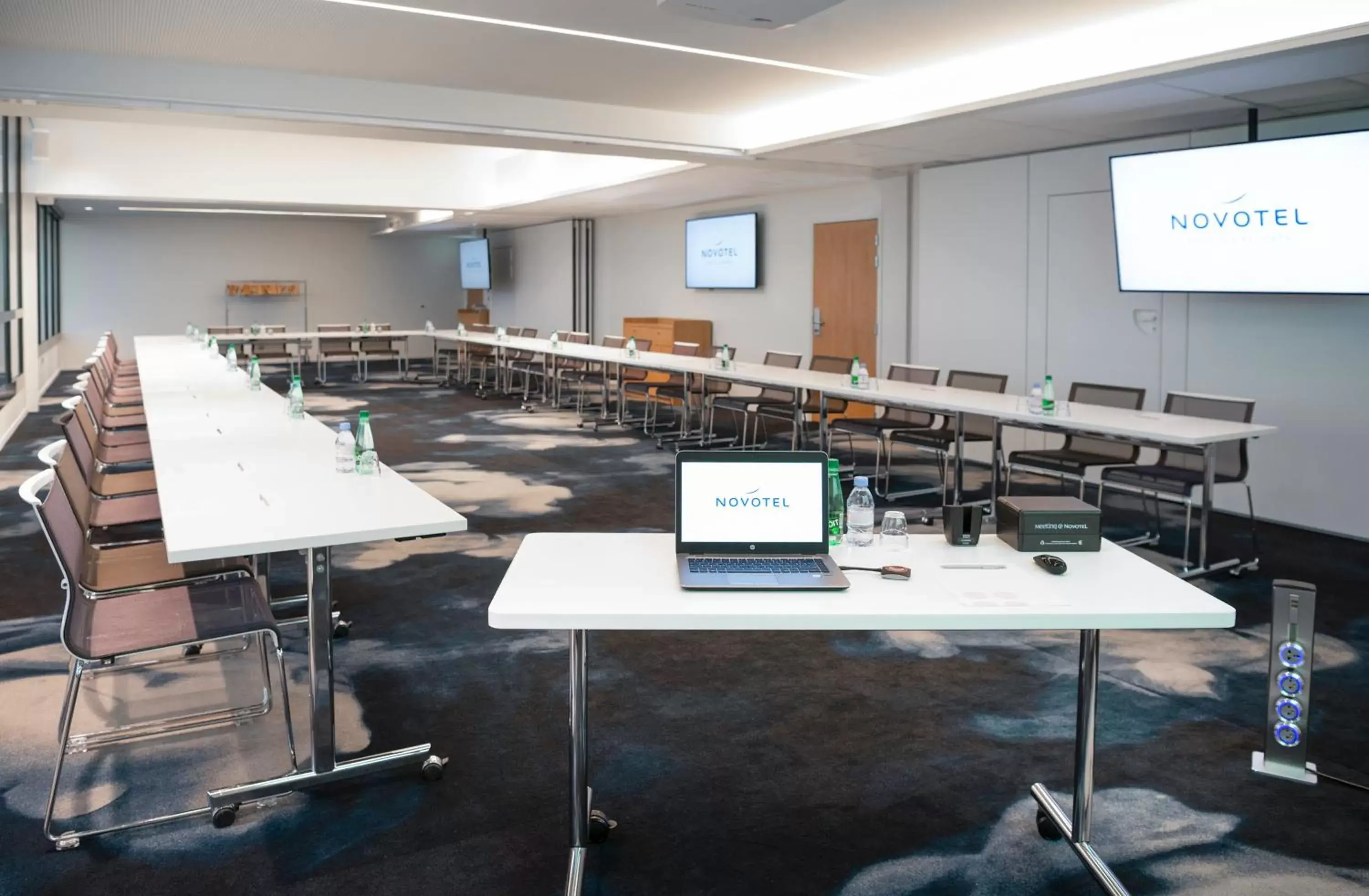 Meeting/conference room in Novotel Le Havre Centre Gare