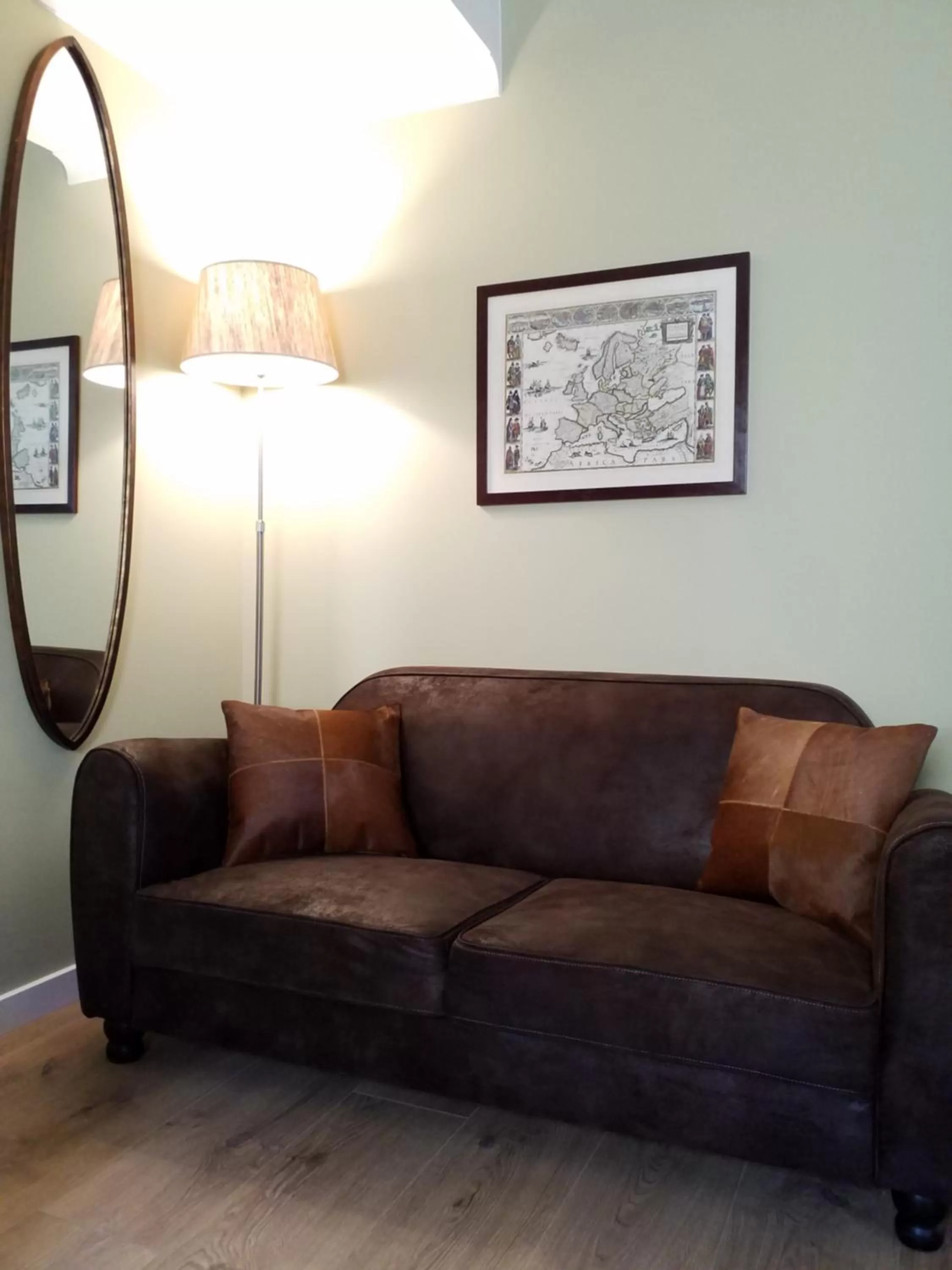 Bedroom, Seating Area in Private Villa Porto