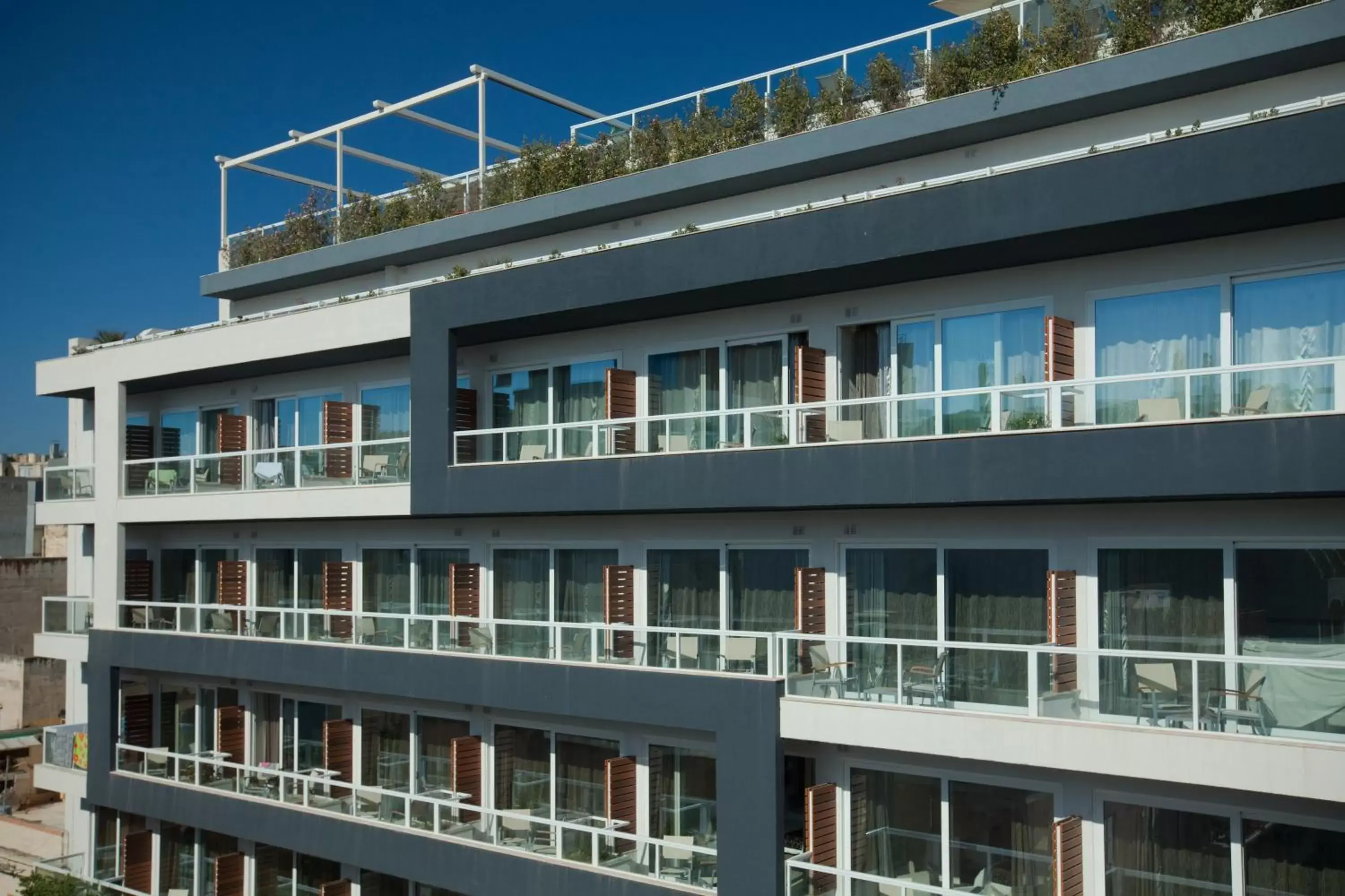 Facade/entrance in The George, Urban Boutique Hotel Facade/entrance in The George, Urban Boutique Hotel