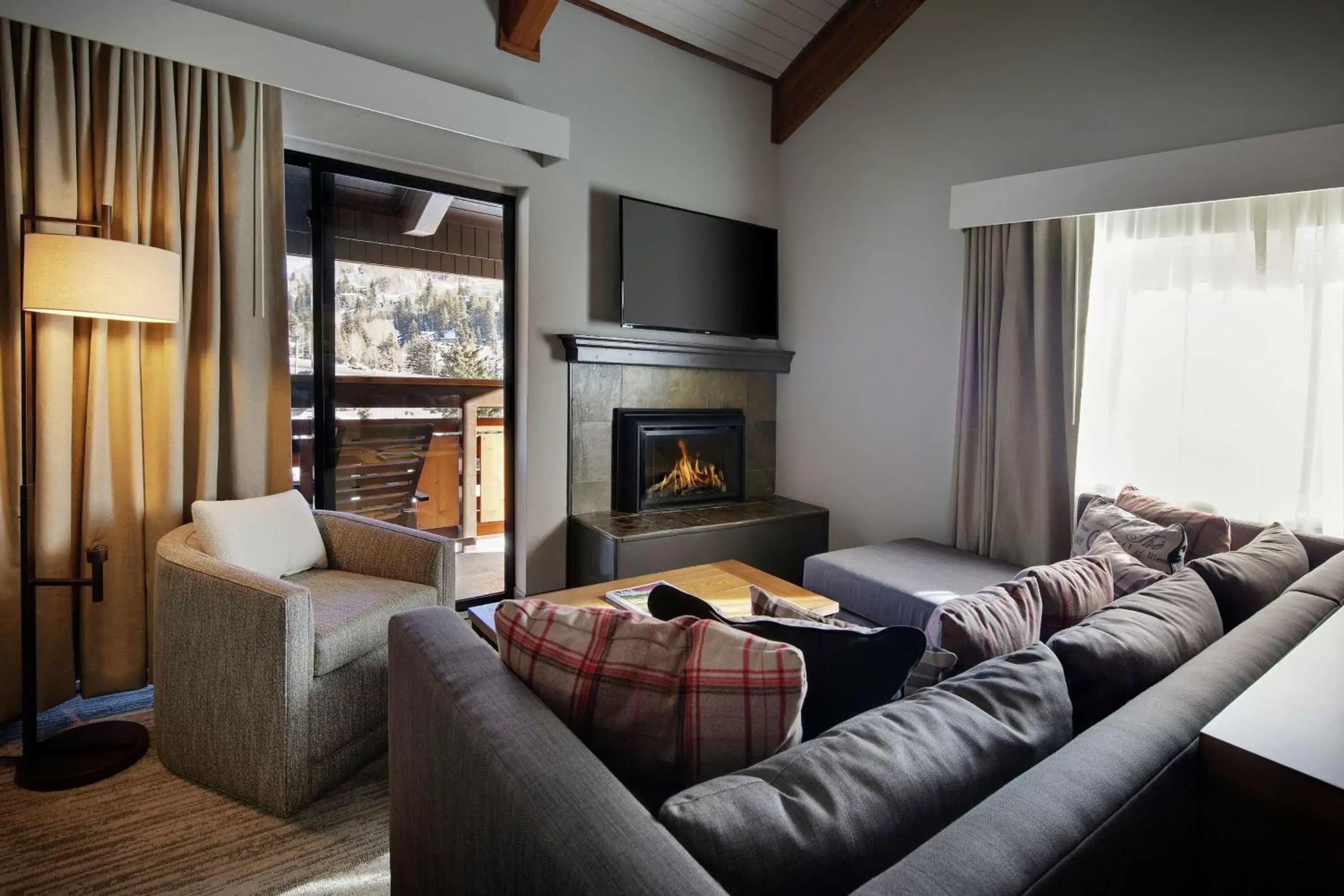 Bedroom, Seating Area in Highline Vail - a DoubleTree by Hilton