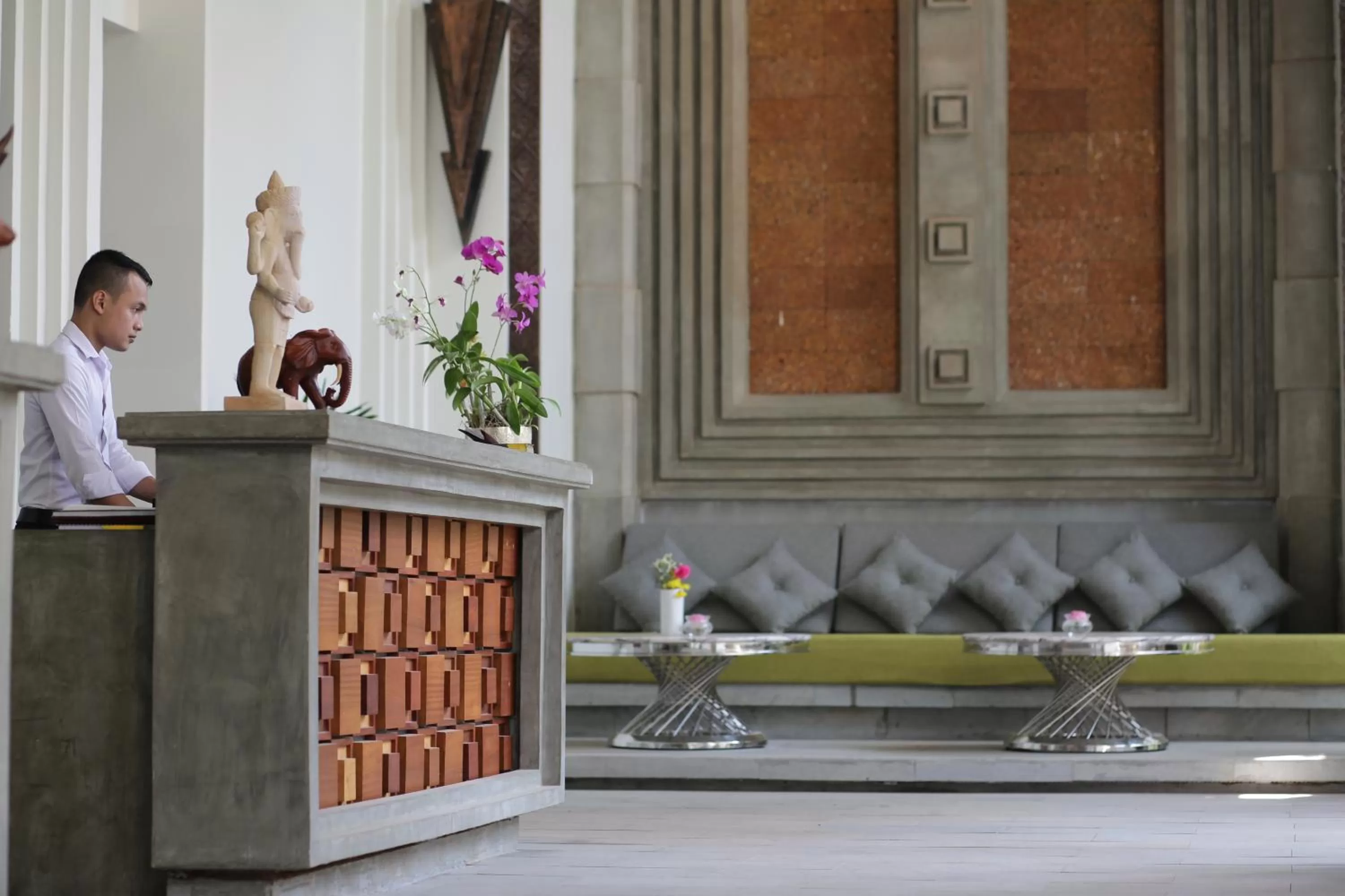 Decorative detail in HARI Residence & Spa