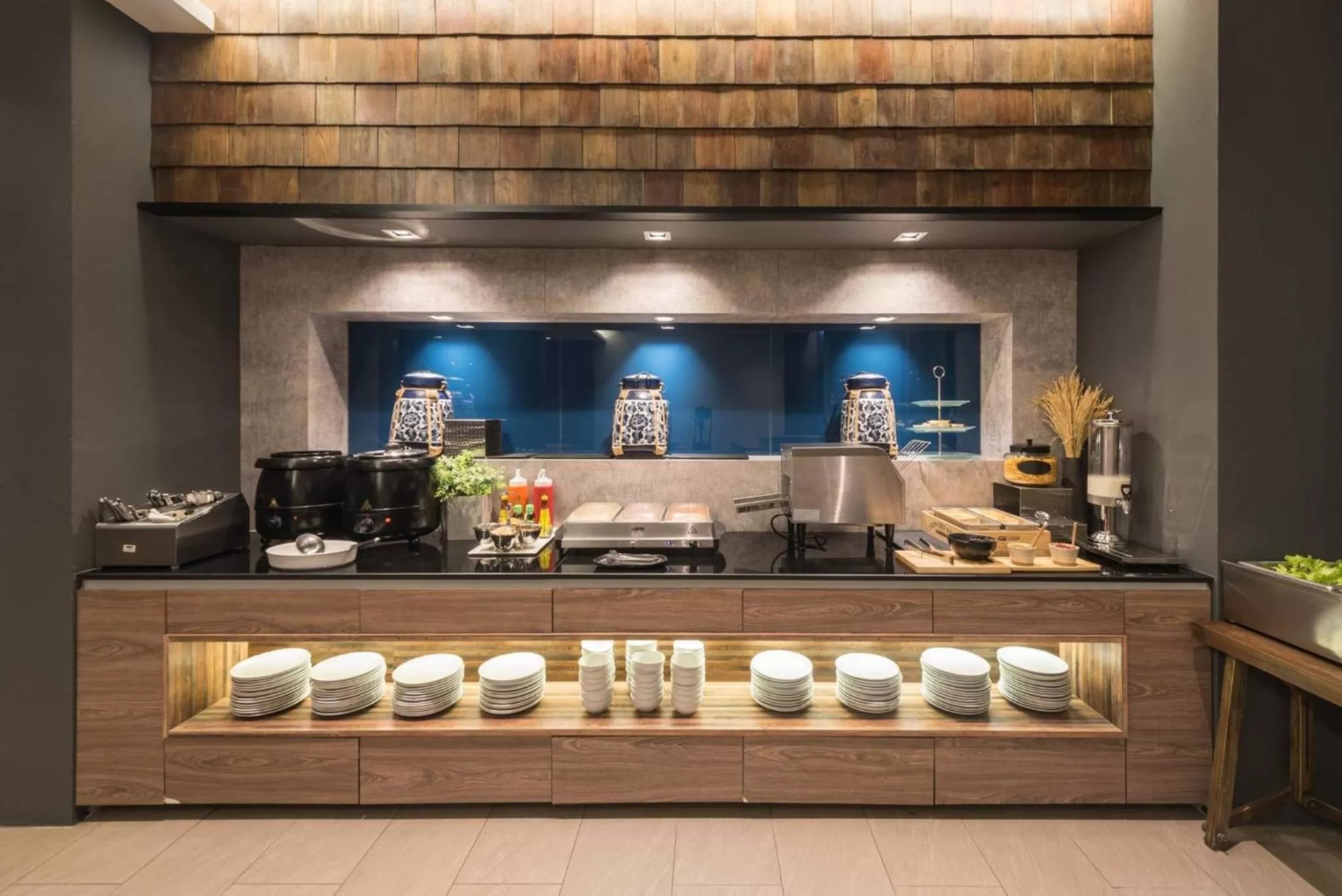 Restaurant/places to eat in L Nimman