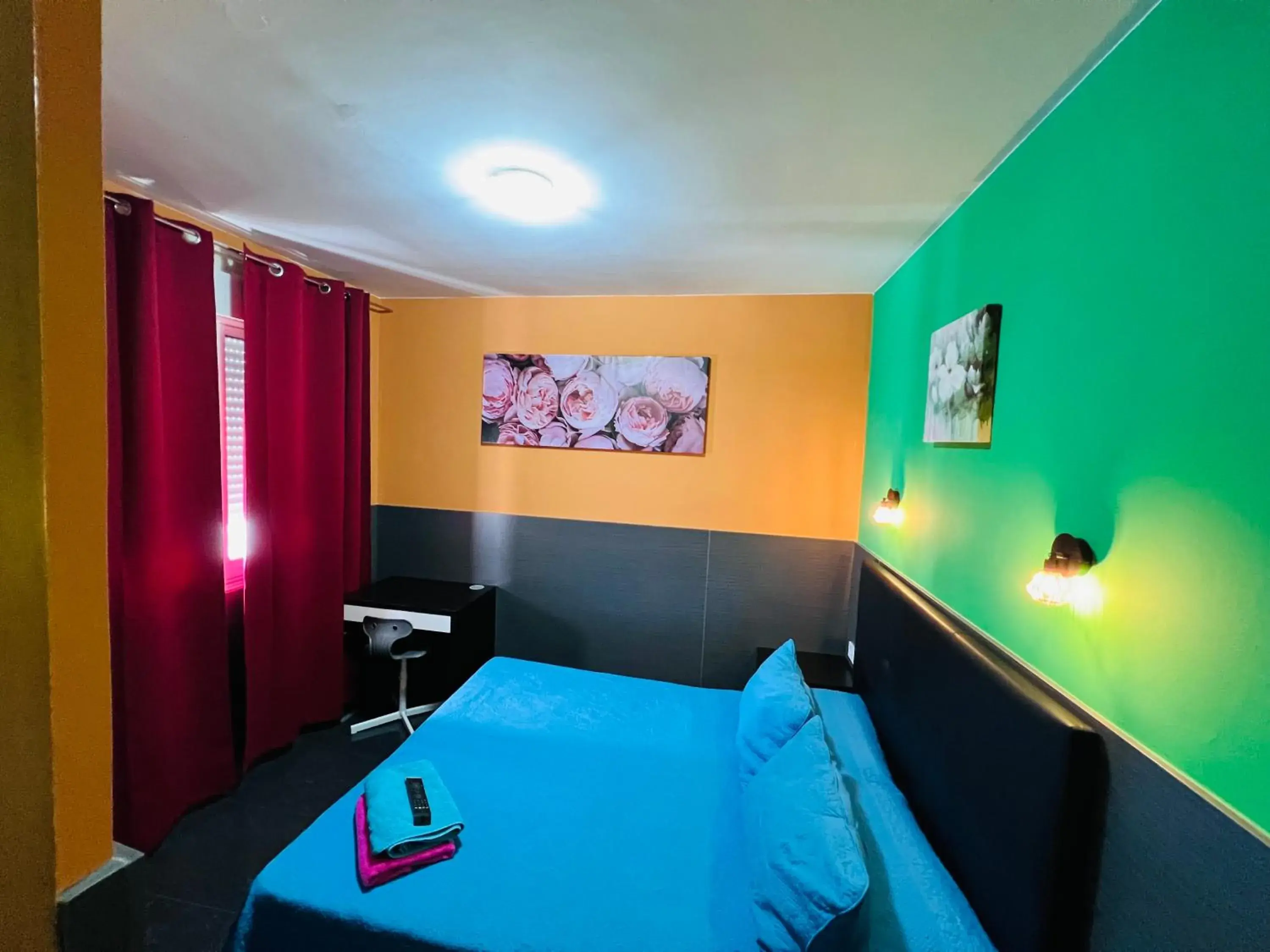 Bed in Hostal Numancia Bed in Hostal Numancia