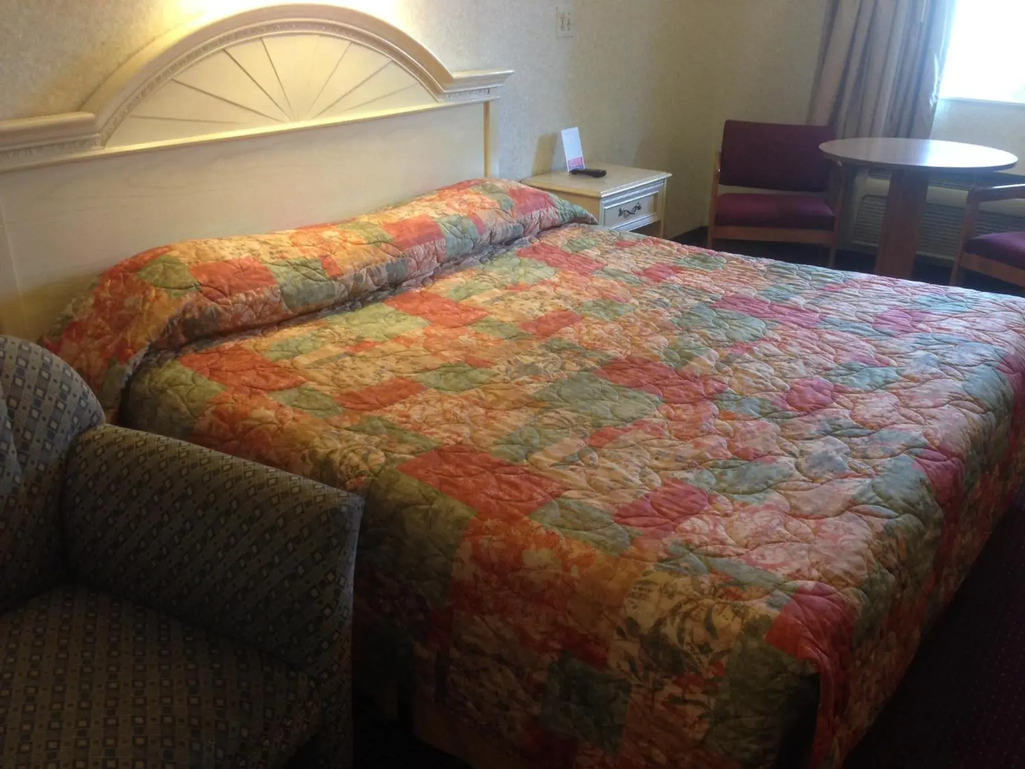 Bed in Stardust Motel