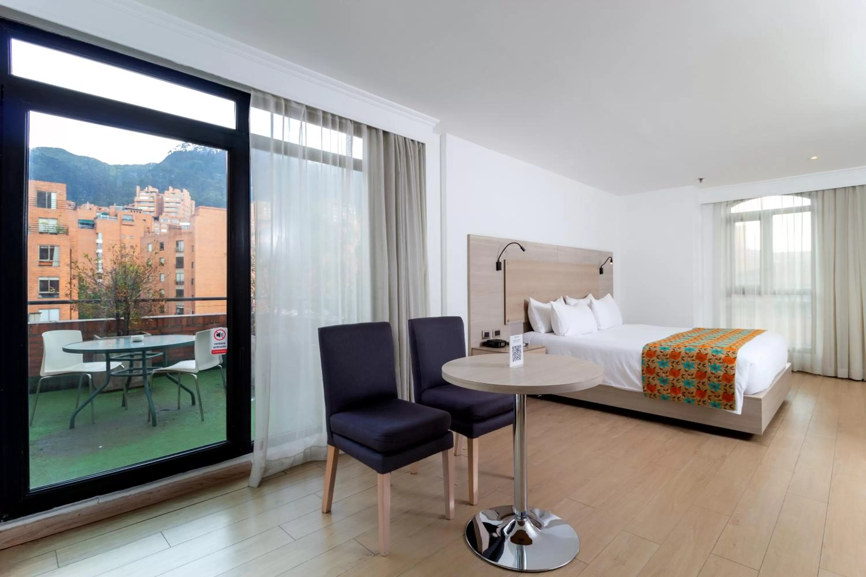 Bed in Hotel Rosales Plaza