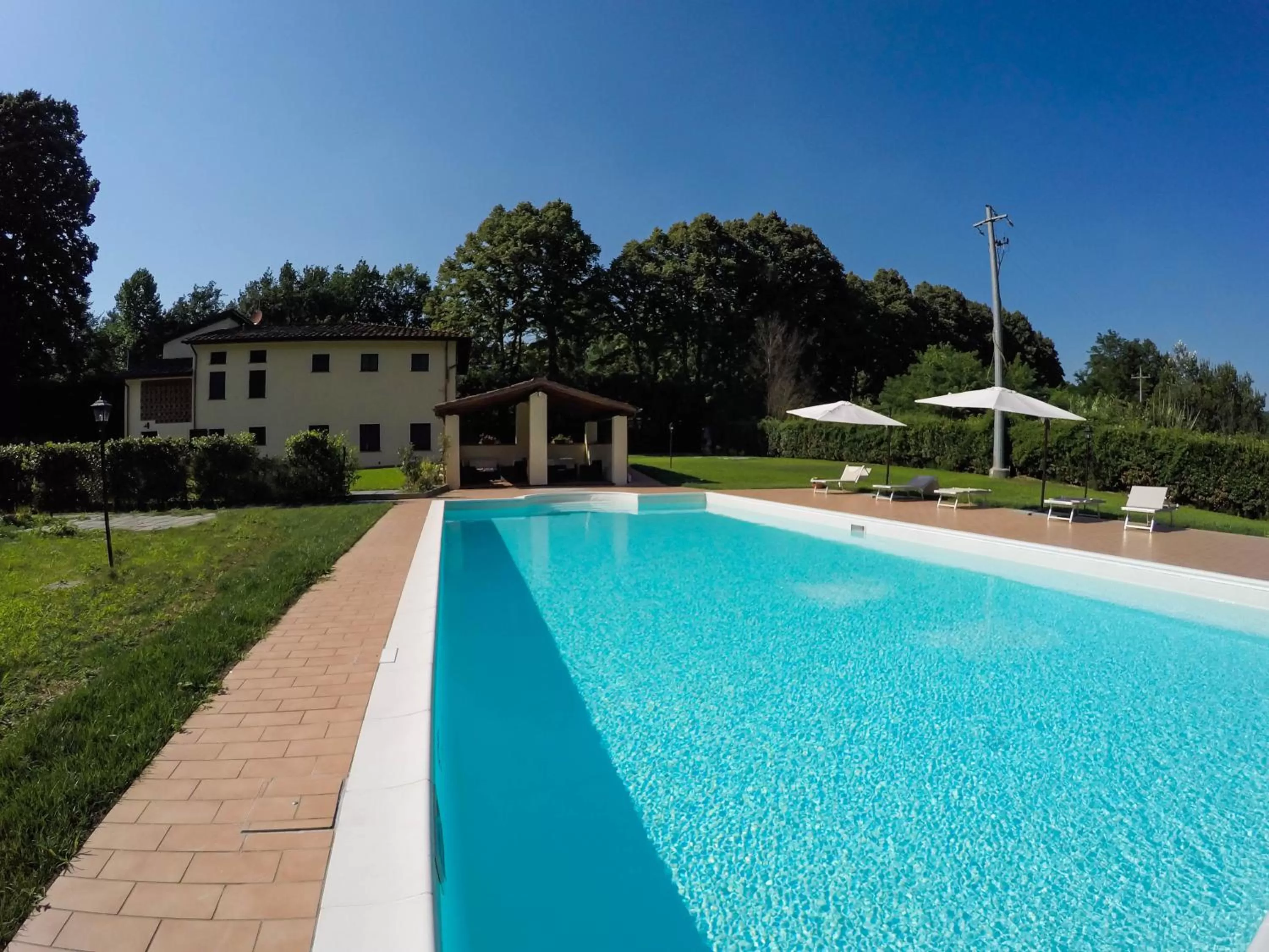 Garden, Swimming Pool in CASALE LA FATA -tipico toscano immerso nelle colline tra Lucca e Versilia, 6 appartamenti indipendenti