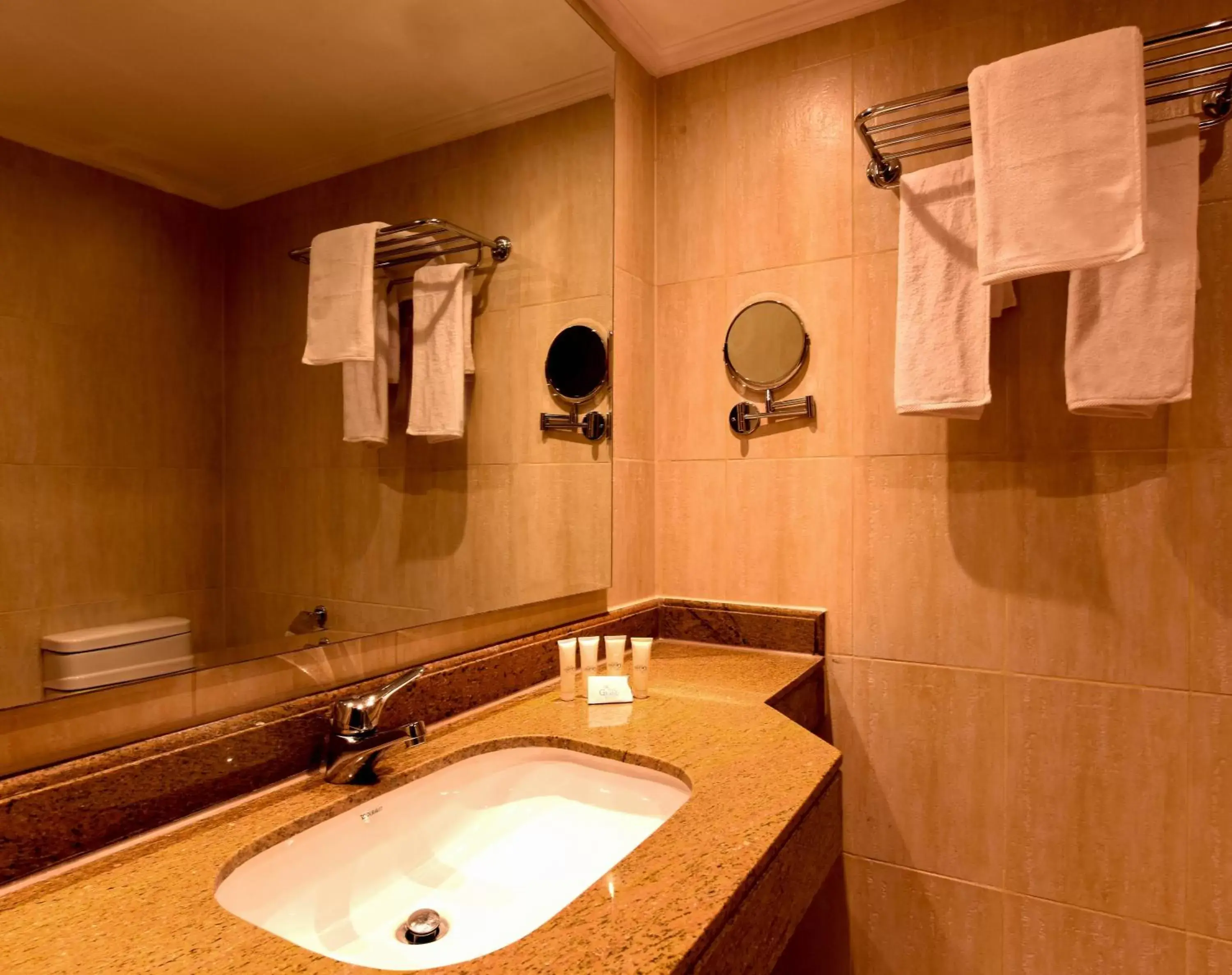 Shower, Bathroom in The Grand Plaza Hotel Smouha