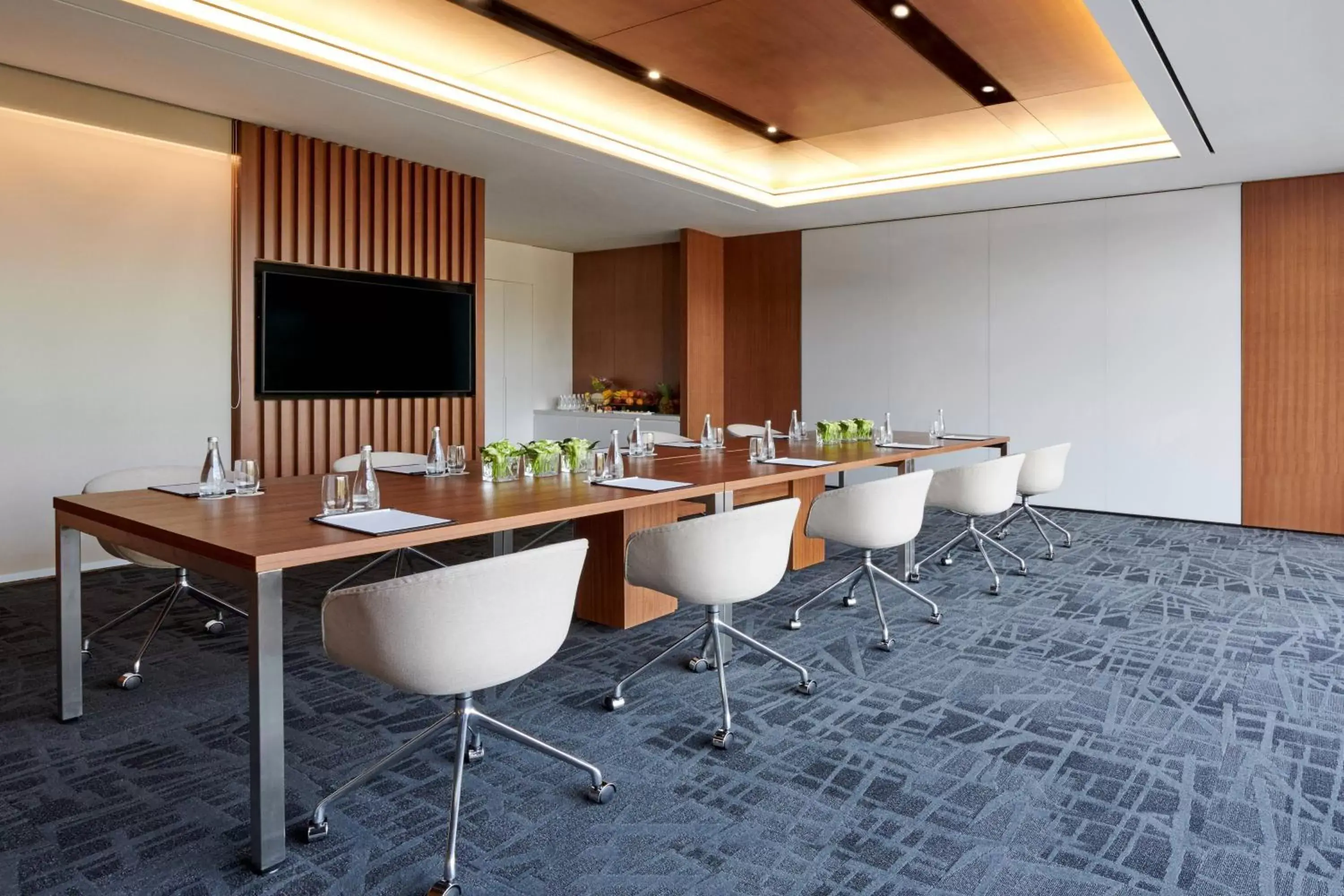 Meeting/conference room in Courtyard by Marriott Seoul Botanic Park