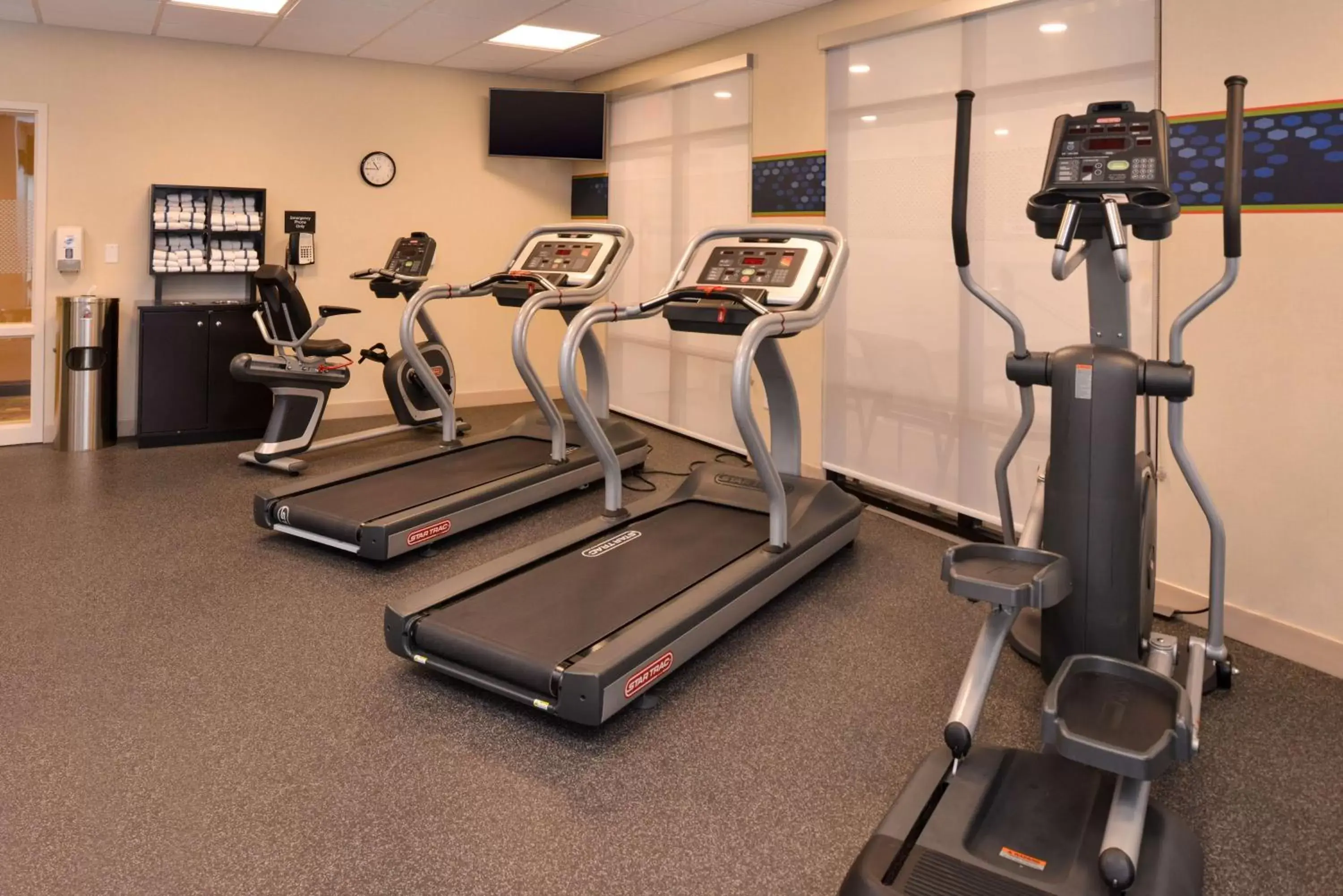 Fitness centre/facilities, Fitness Center/Facilities in Hampton Inn Omaha Midtown-Aksarben