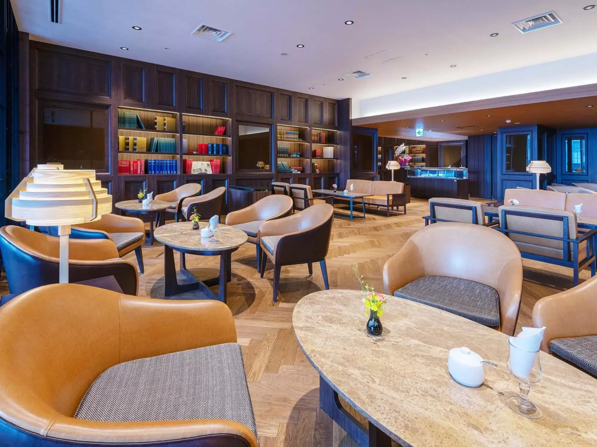 Lounge or bar in Hakodate Kokusai Hotel Lounge or bar in Hakodate Kokusai Hotel